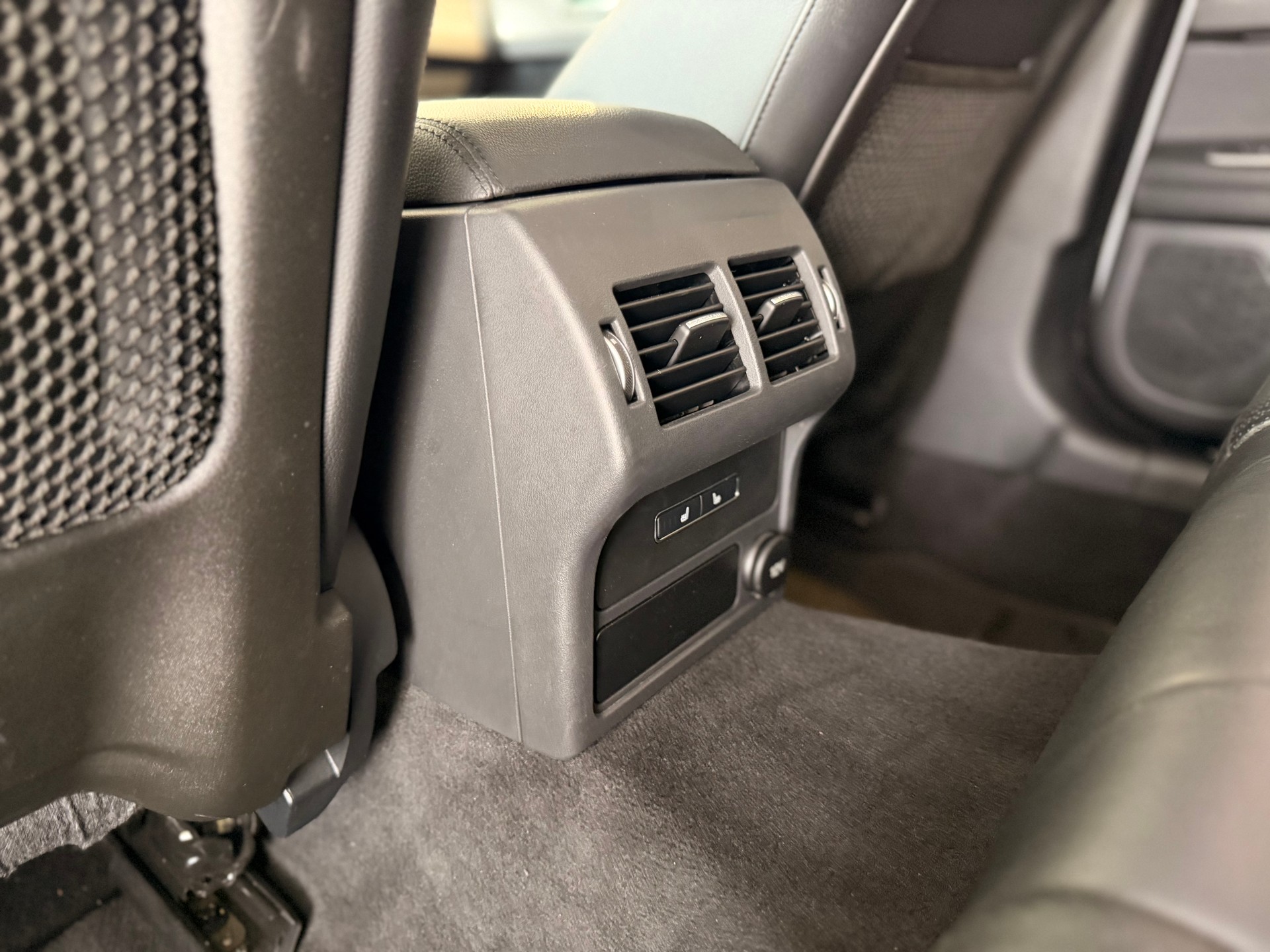 JAGUAR XF 25d Portfolio Automatic-image-18