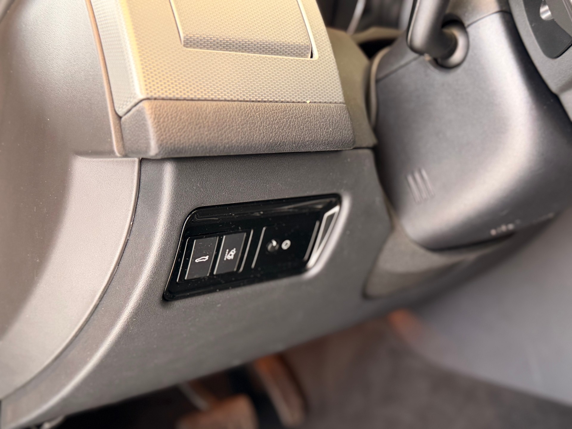 JAGUAR XF 25d Portfolio Automatic-image-12