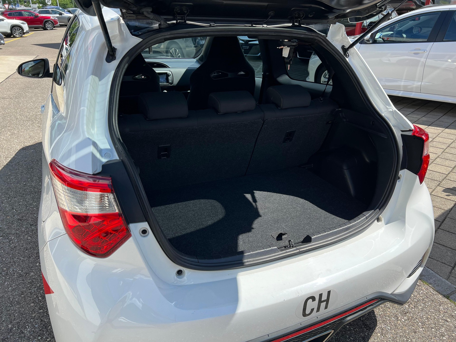 TOYOTA Yaris 1.8 VVT-i GRMN-image-6