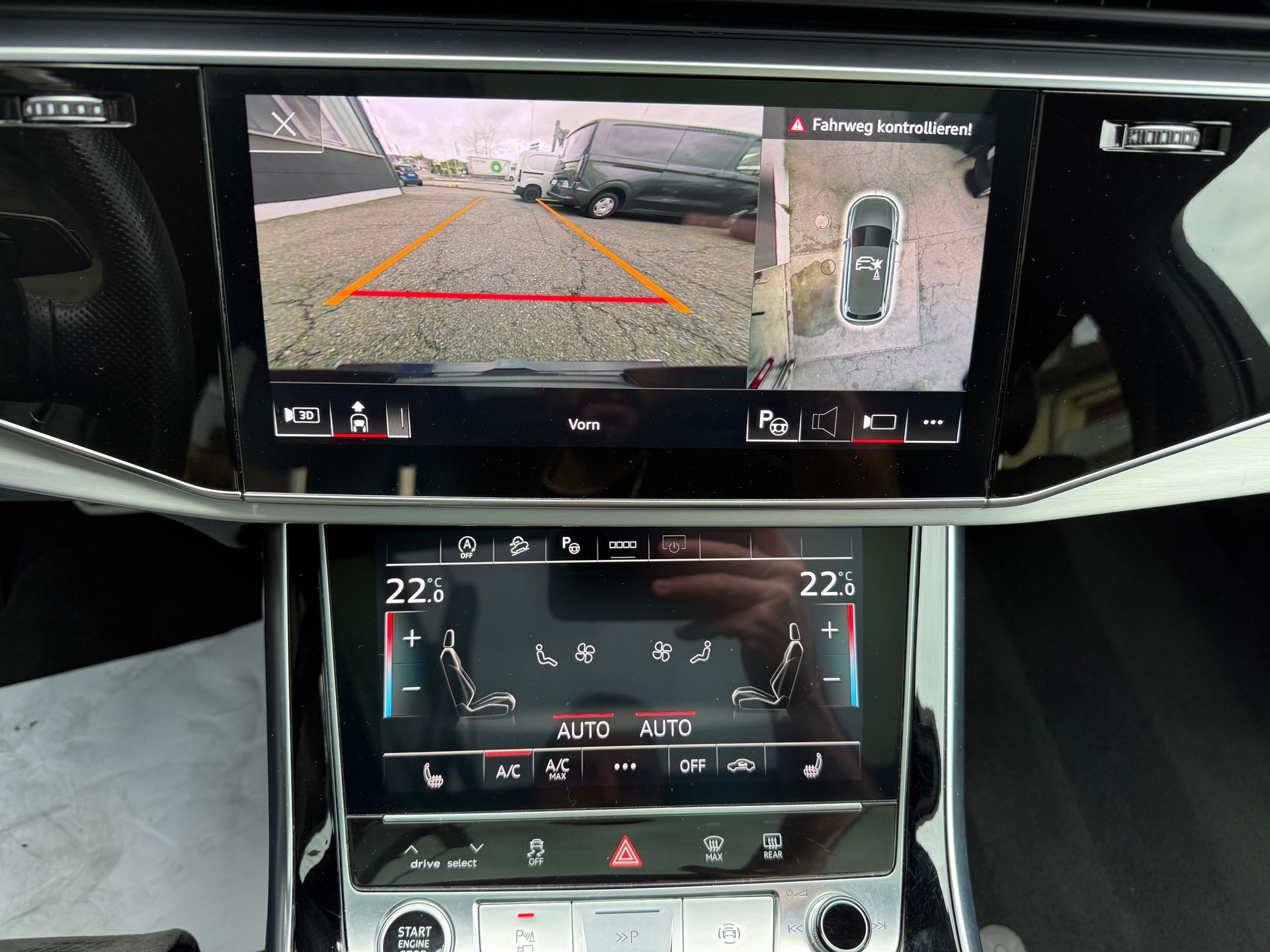 AUDI Q7 55 TFSI S Line quattro tiptronic *** ANHÄNGERKUPPLUNG / DISTANZREGLER ***-image-9