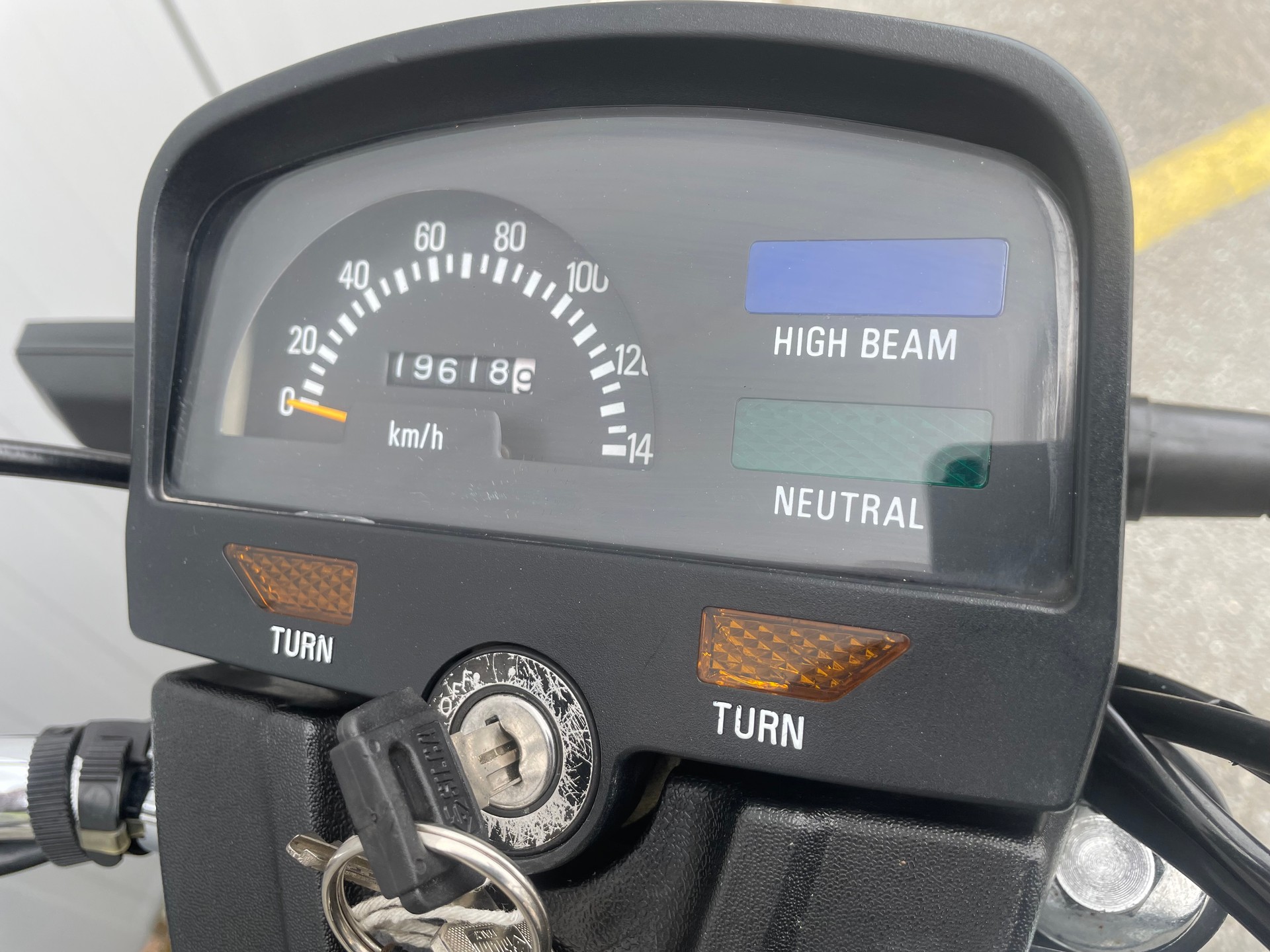 YAMAHA SR 125 SE-image-8