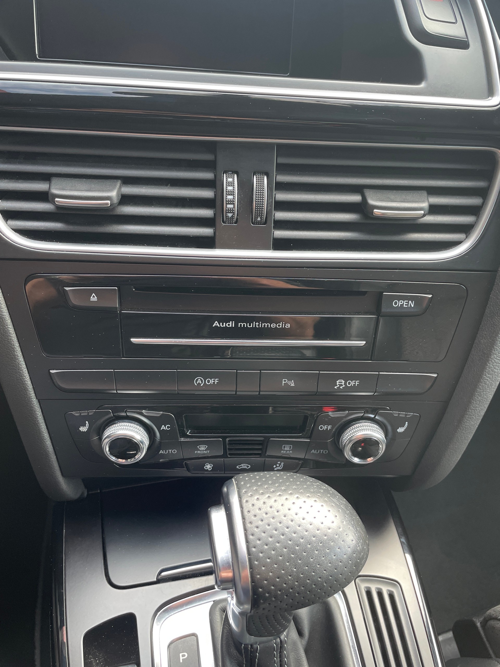 AUDI A4 Avant 2.0 TFSI multitronic S-Line quattro-image-18