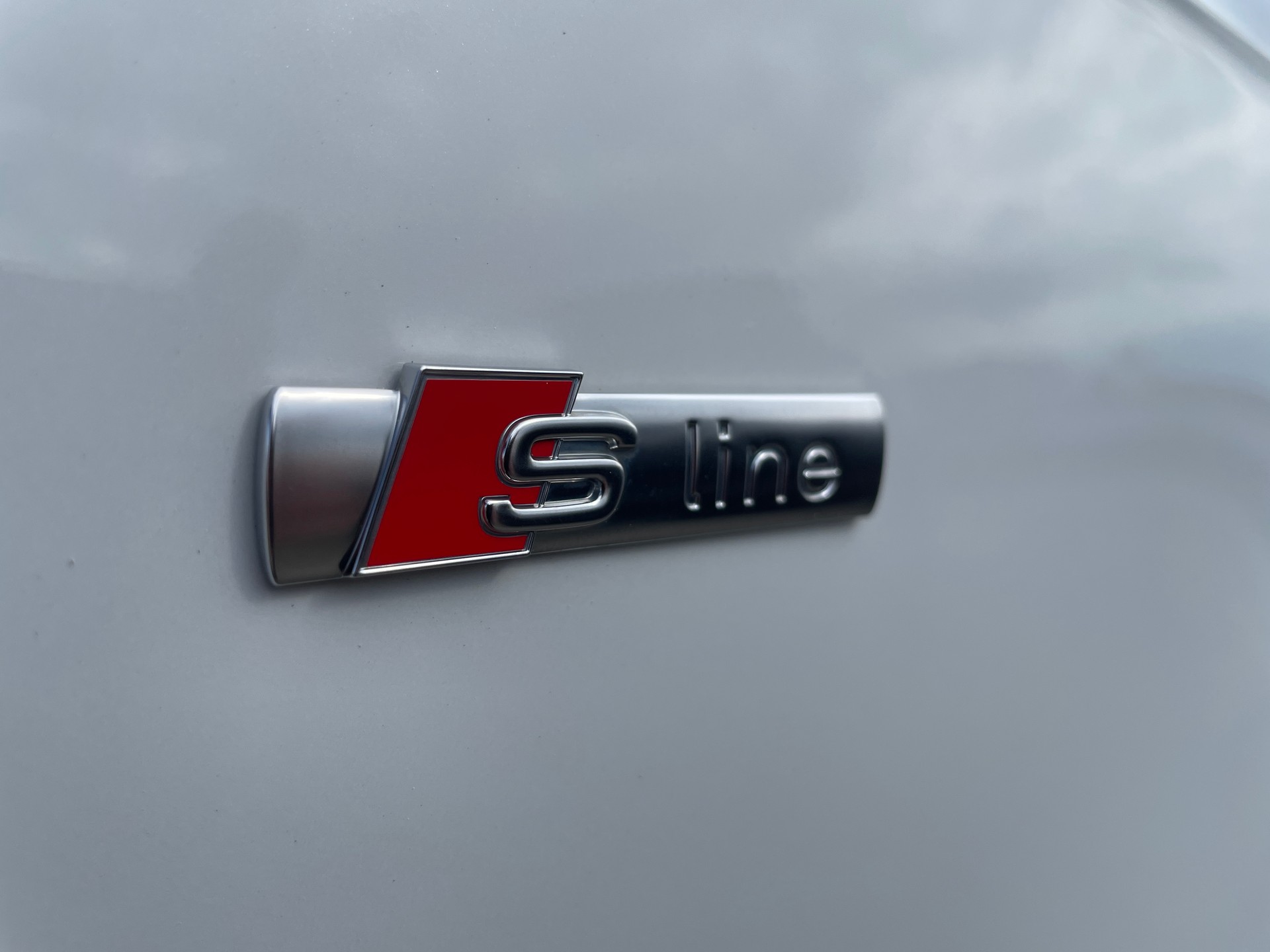 AUDI A4 Avant 2.0 TFSI multitronic S-Line quattro-image-12