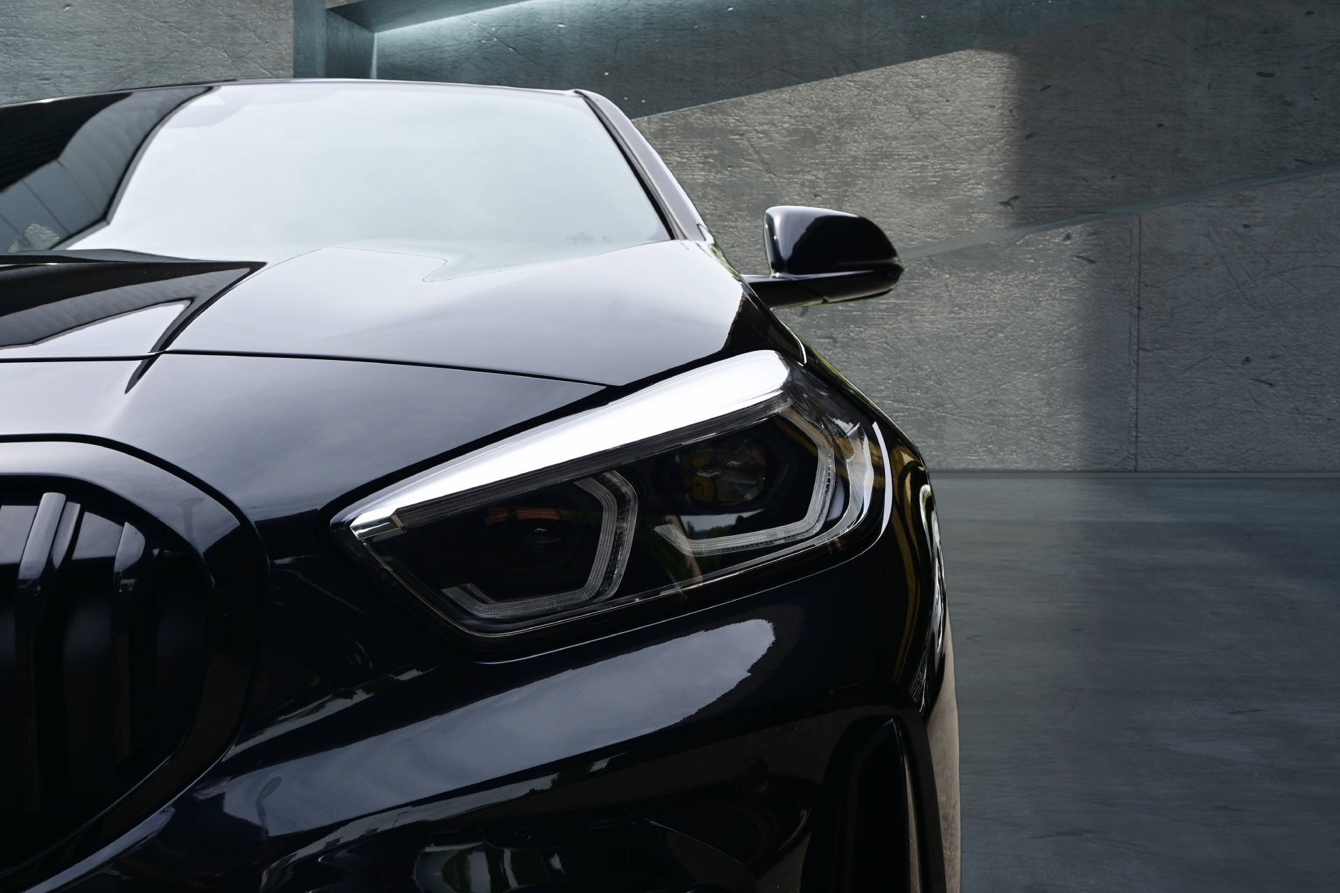 BMW 118i *M-Sportpaket*-showroom-element-3