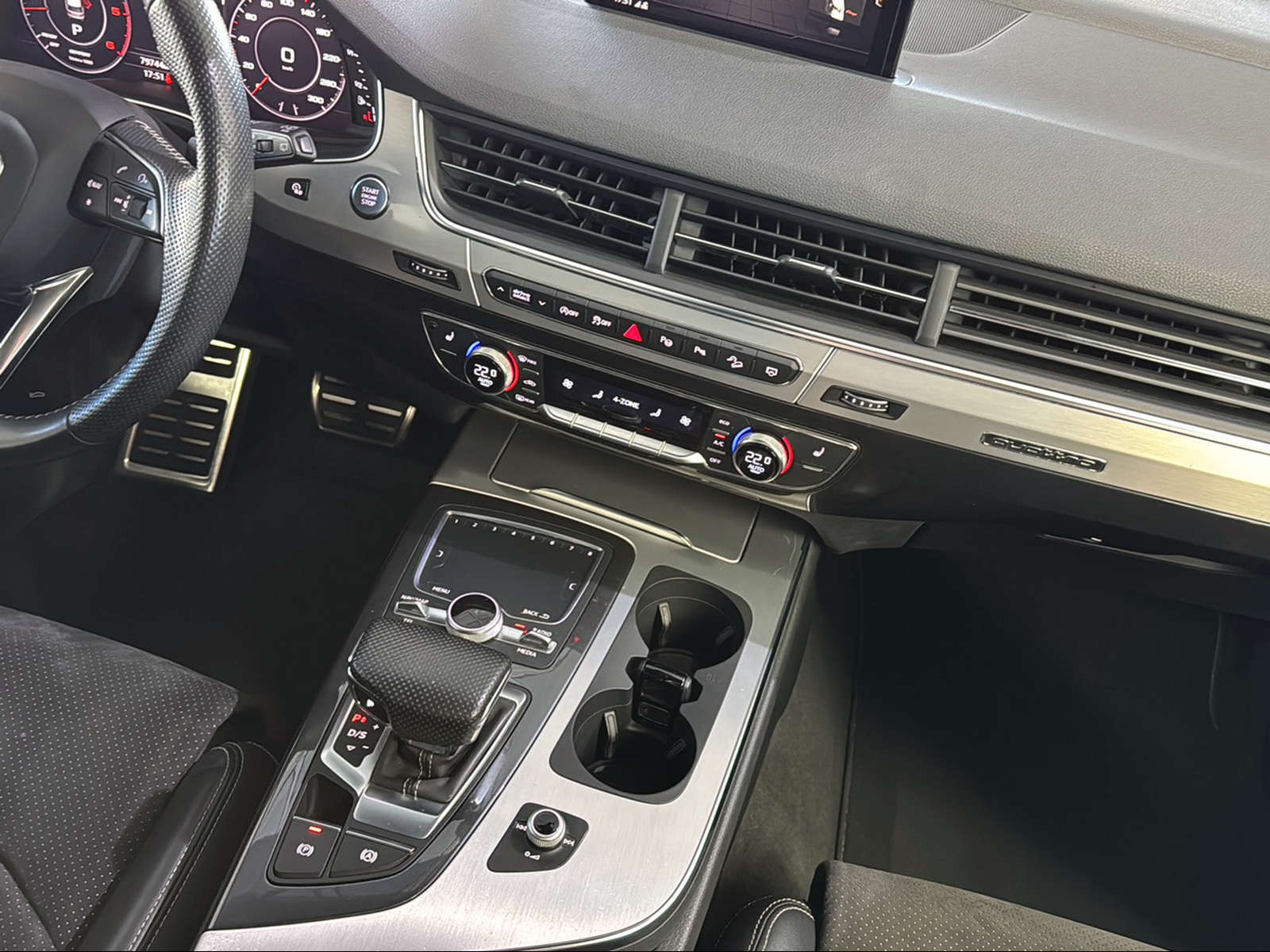 AUDI Q7 45 TDI quattro tiptronic-image-14