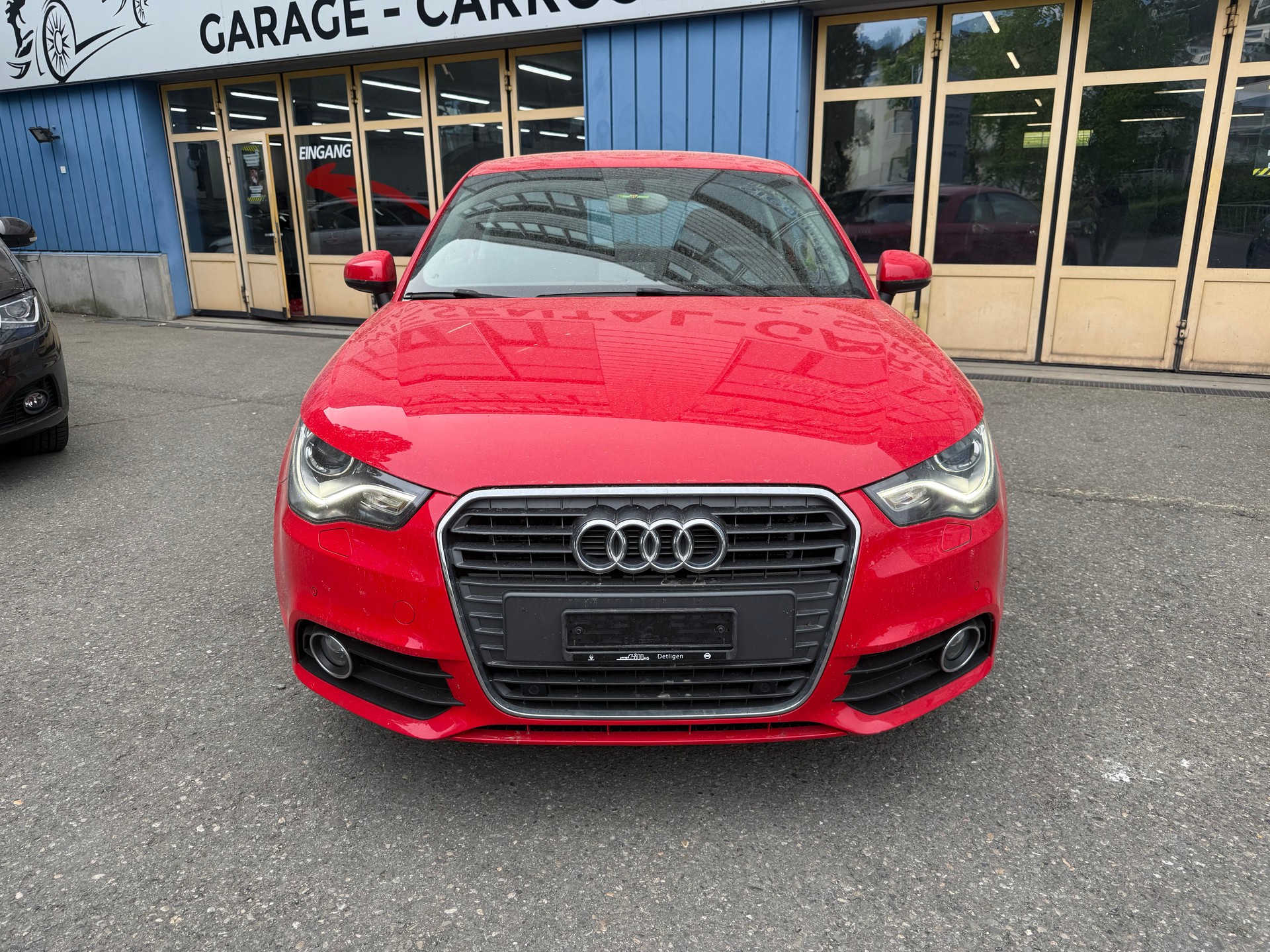 AUDI A1 1.6 TDI Attraction DSG-image-1