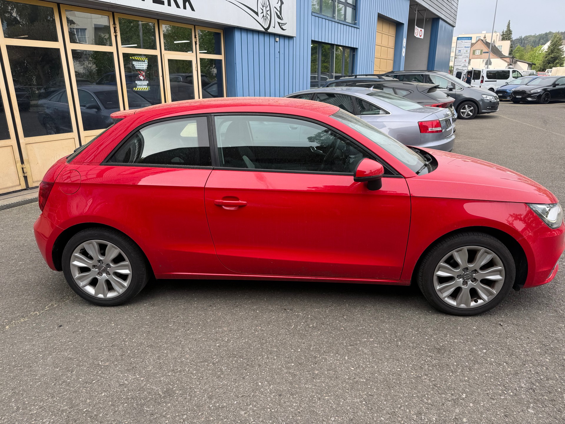AUDI A1 1.6 TDI Attraction DSG-image-3