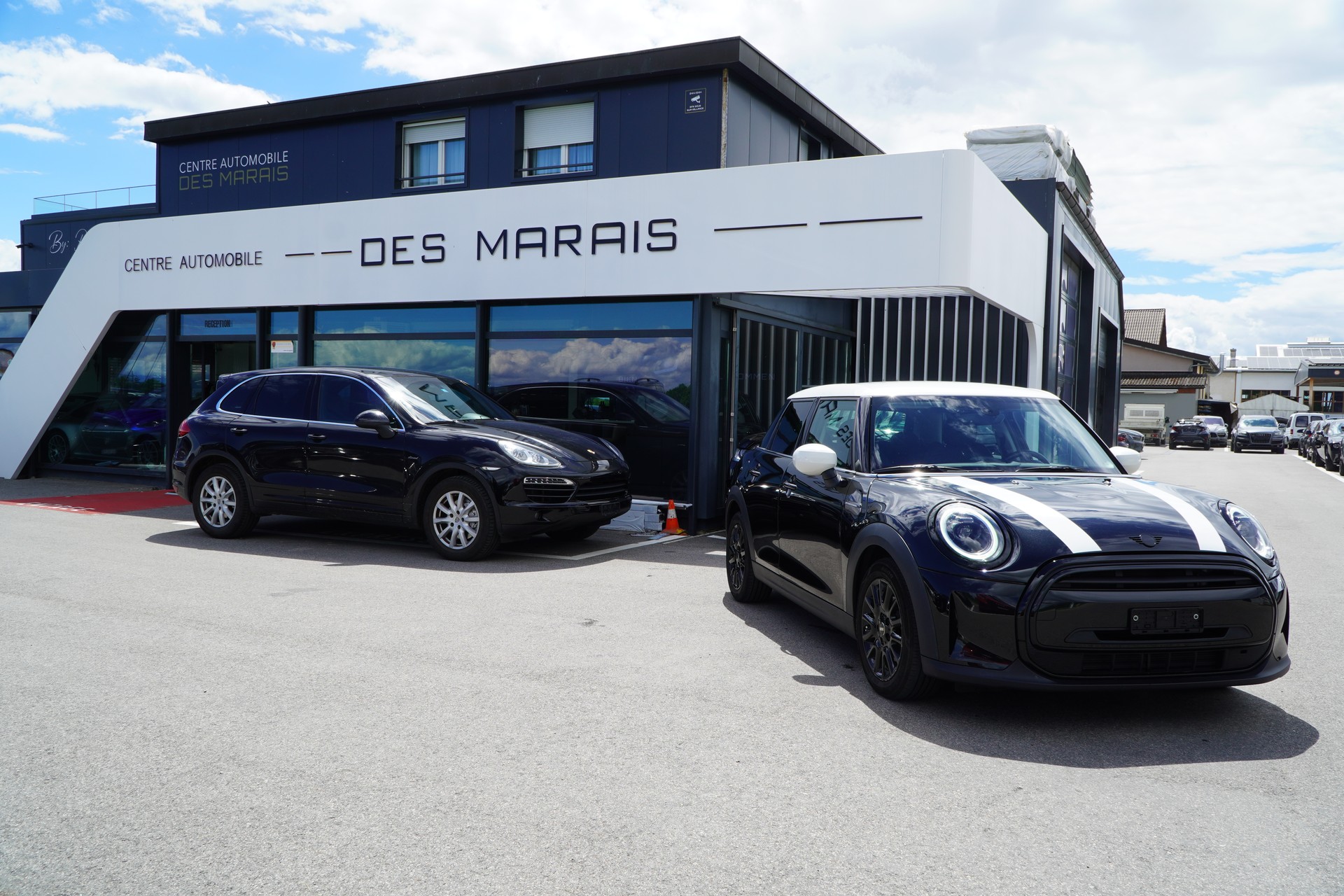 MINI Cooper 5door F55 Steptronic DKG-showroom-element-1