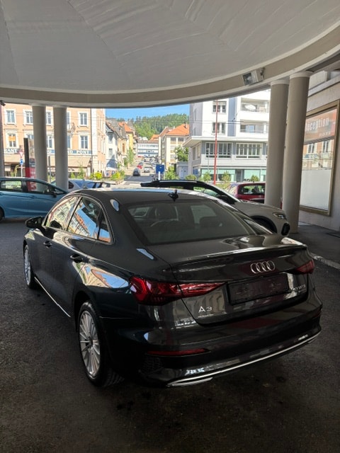 AUDI A3 Limousine 40 TFSI advanced quattro S-tronic-image-1