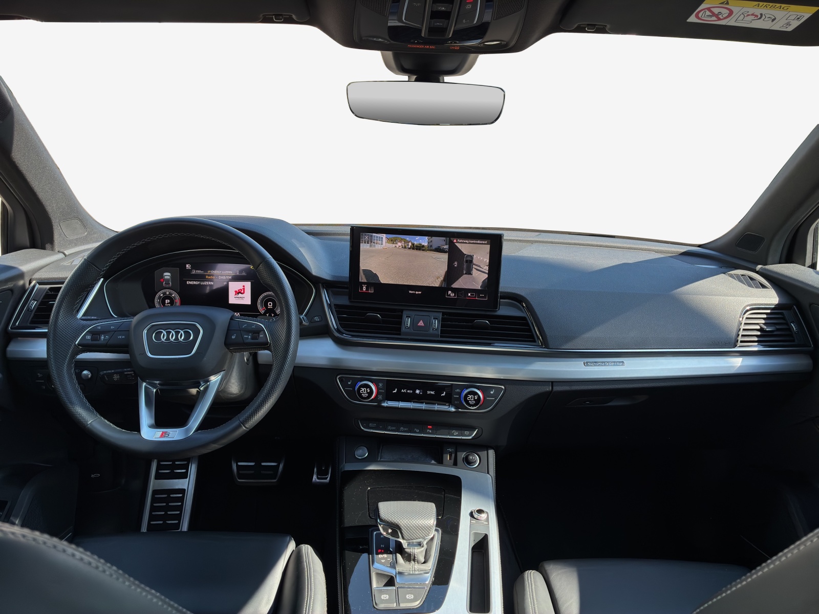 AUDI Q5 40 TDI Black Edition quattro S-tronic-image-8