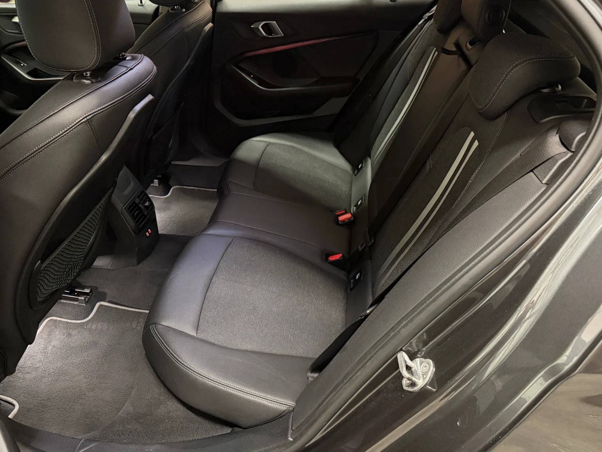BMW 118i Steptronic-image-11