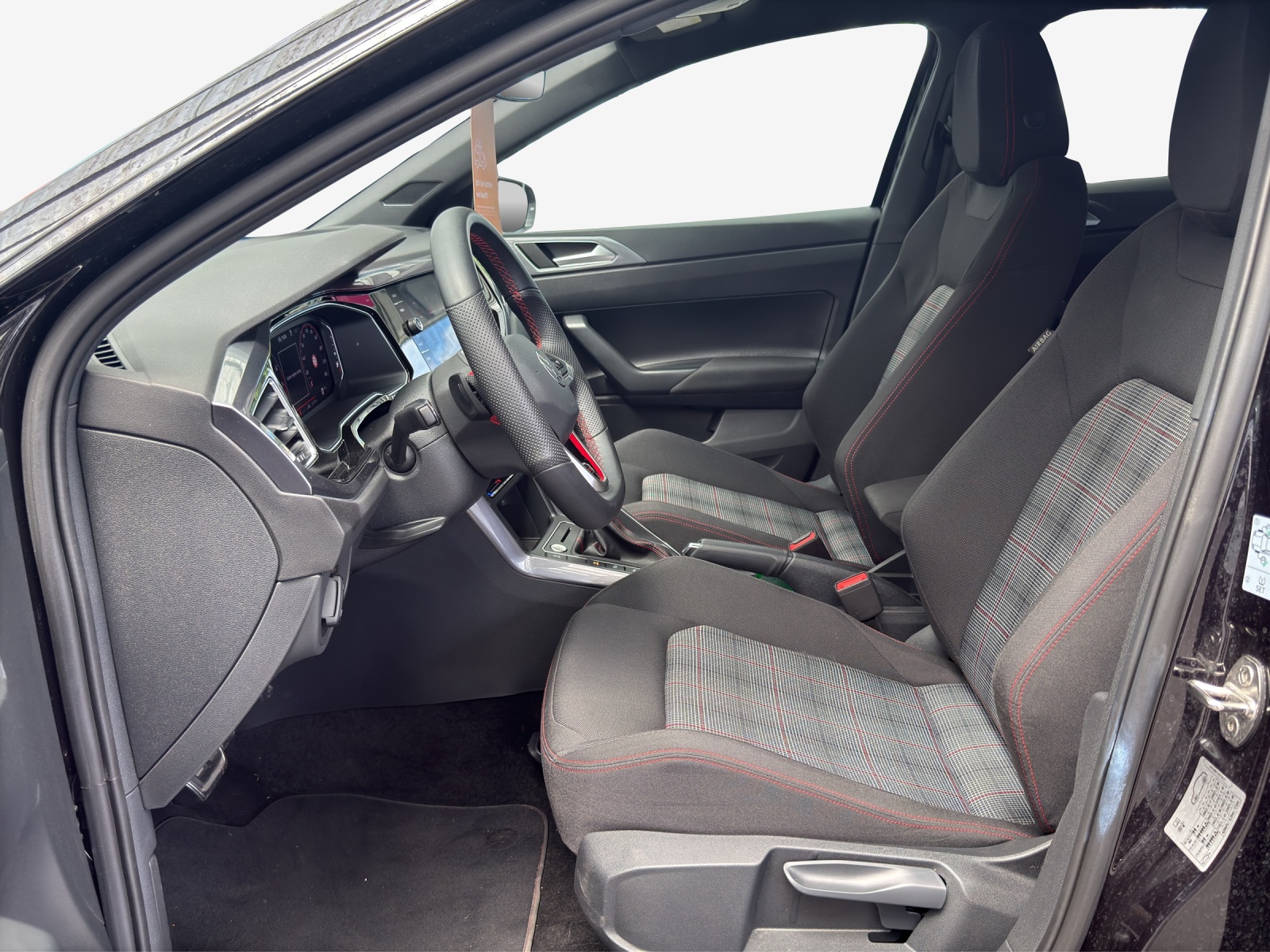 VW Polo 2.0 TSI GTI DSG-image-7