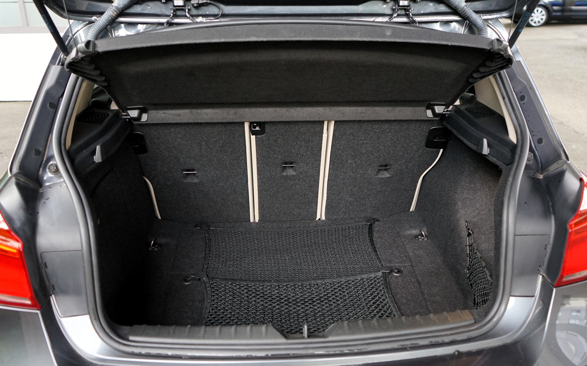BMW 118i Sport Line Steptronic-image-7