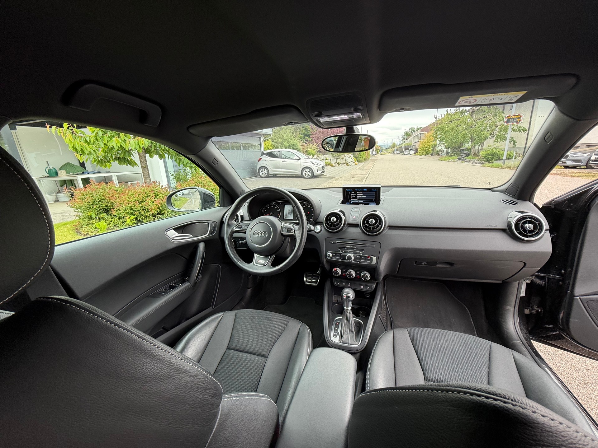AUDI A1 Sportback 1.4 TFSI Sport S-tronic-image-10