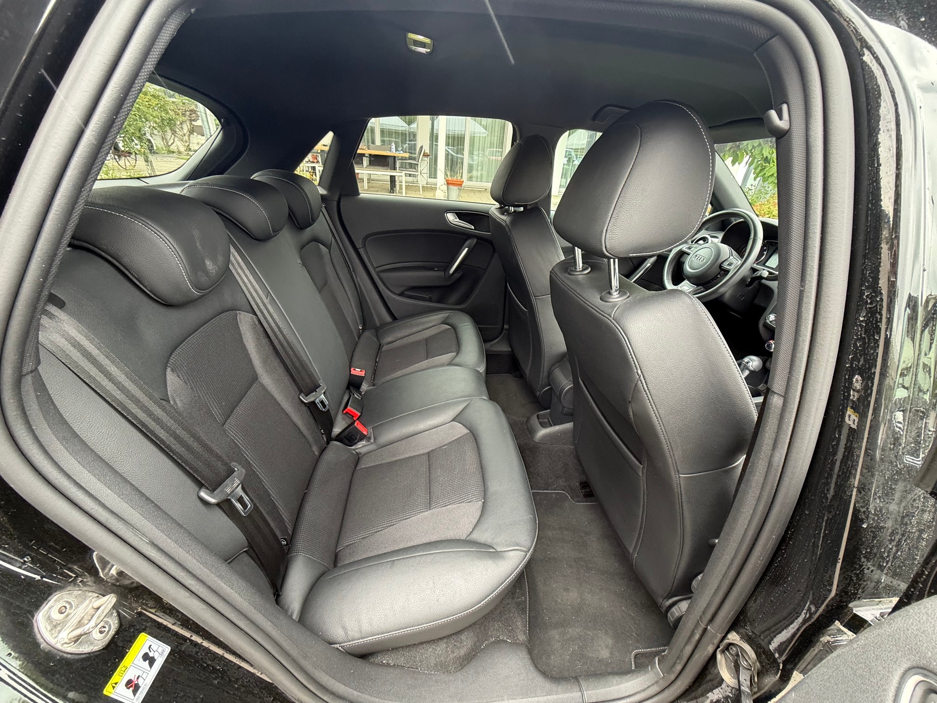 AUDI A1 Sportback 1.4 TFSI Sport S-tronic-image-8