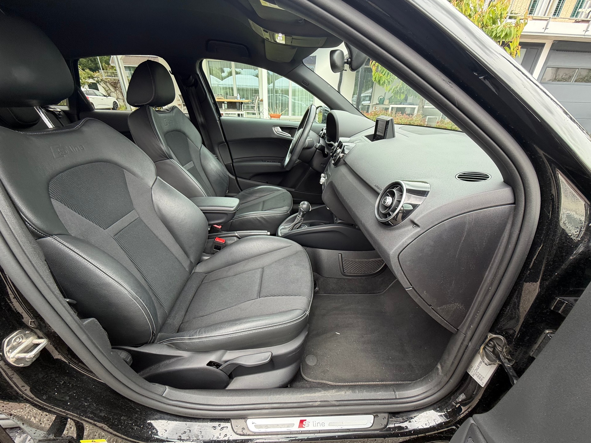 AUDI A1 Sportback 1.4 TFSI Sport S-tronic-image-9