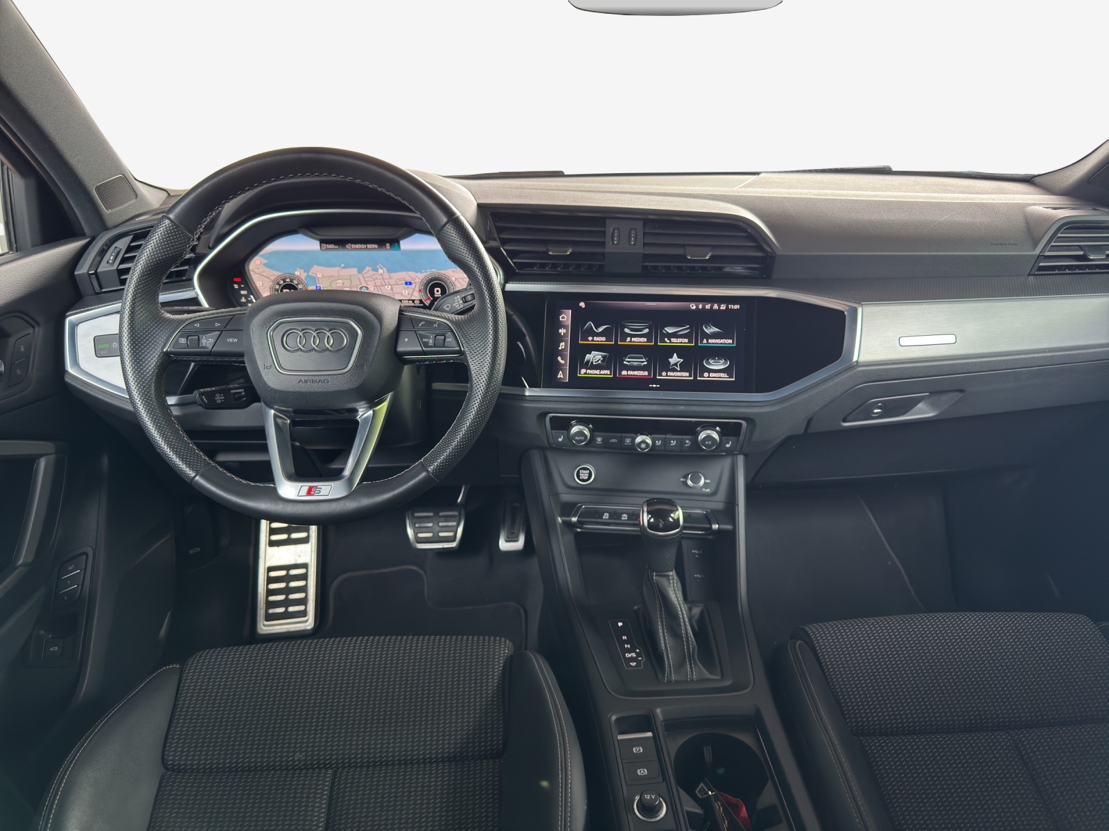 AUDI Q3 35 TFSI S line Attraction S-tronic-image-8