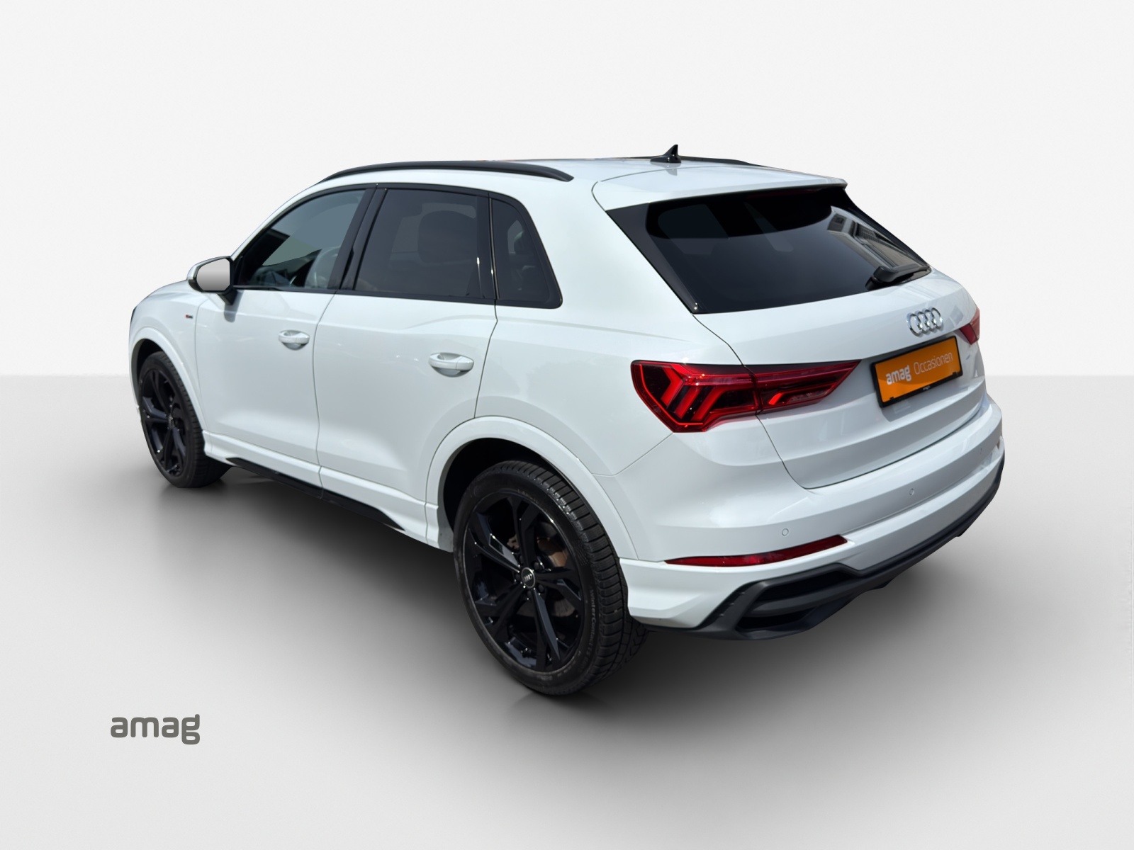 AUDI Q3 35 TFSI S line Attraction S-tronic-image-2