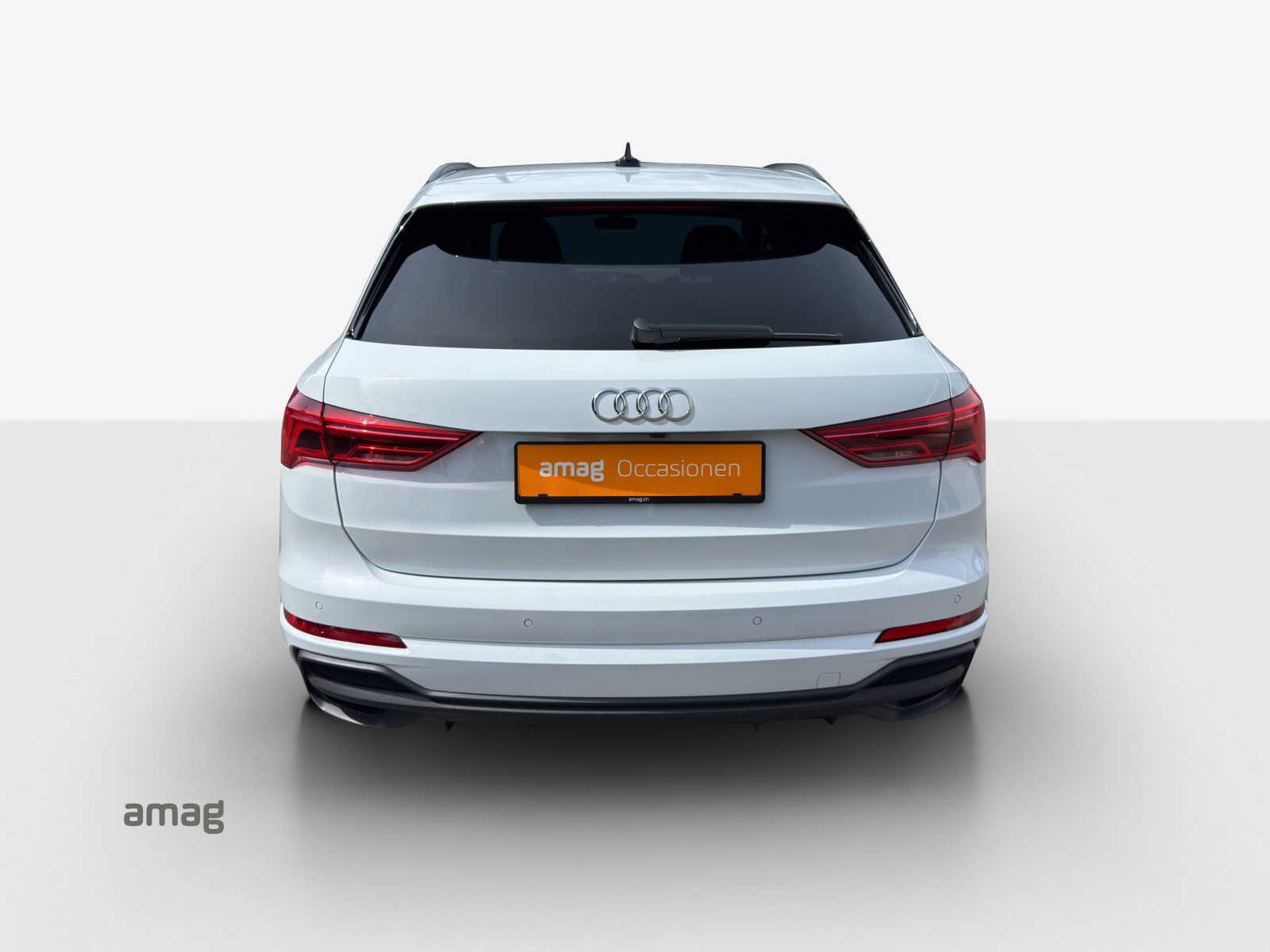 AUDI Q3 35 TFSI S line Attraction S-tronic-image-3