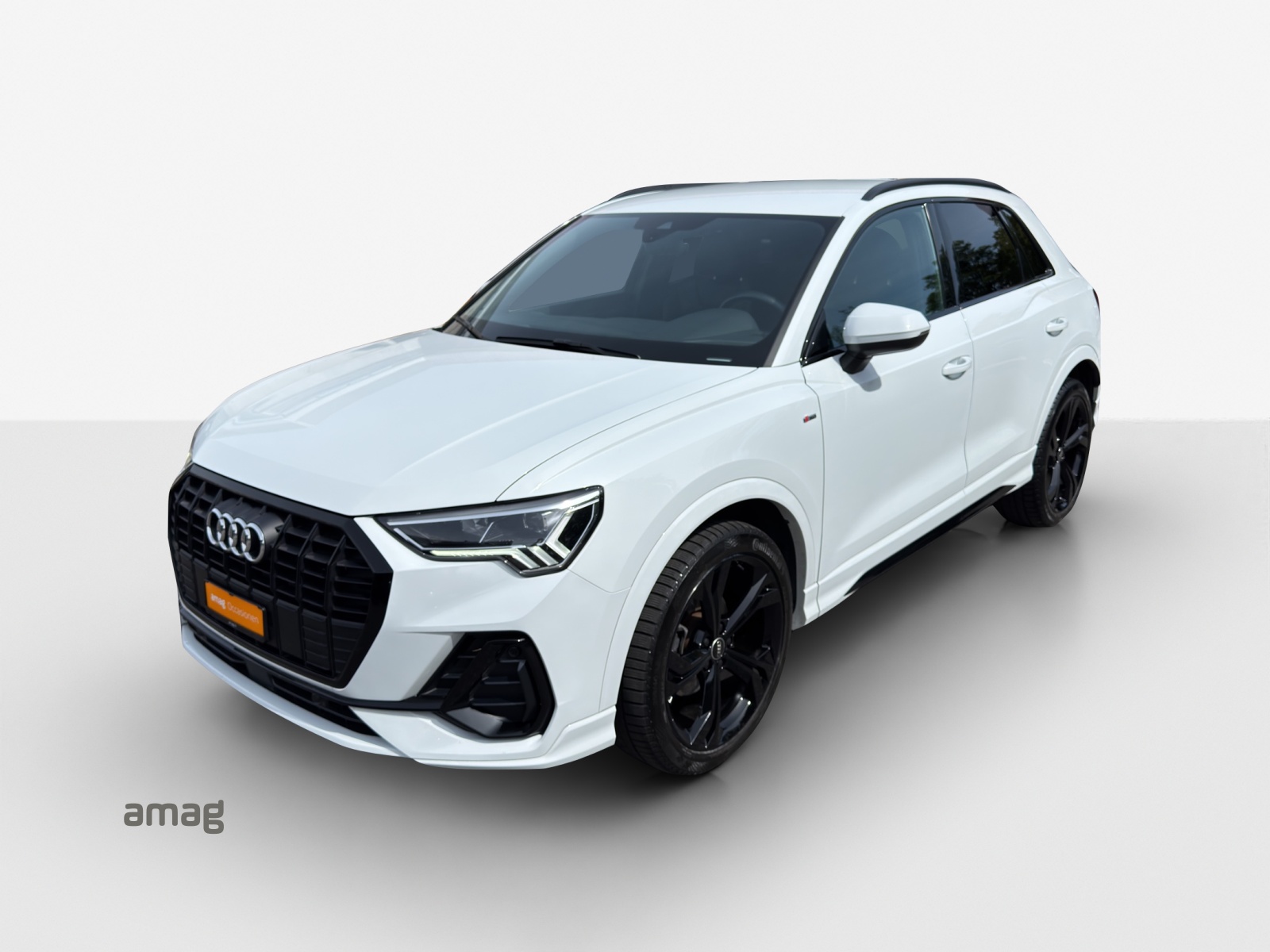 AUDI Q3 35 TFSI S line Attraction S-tronic-image-0