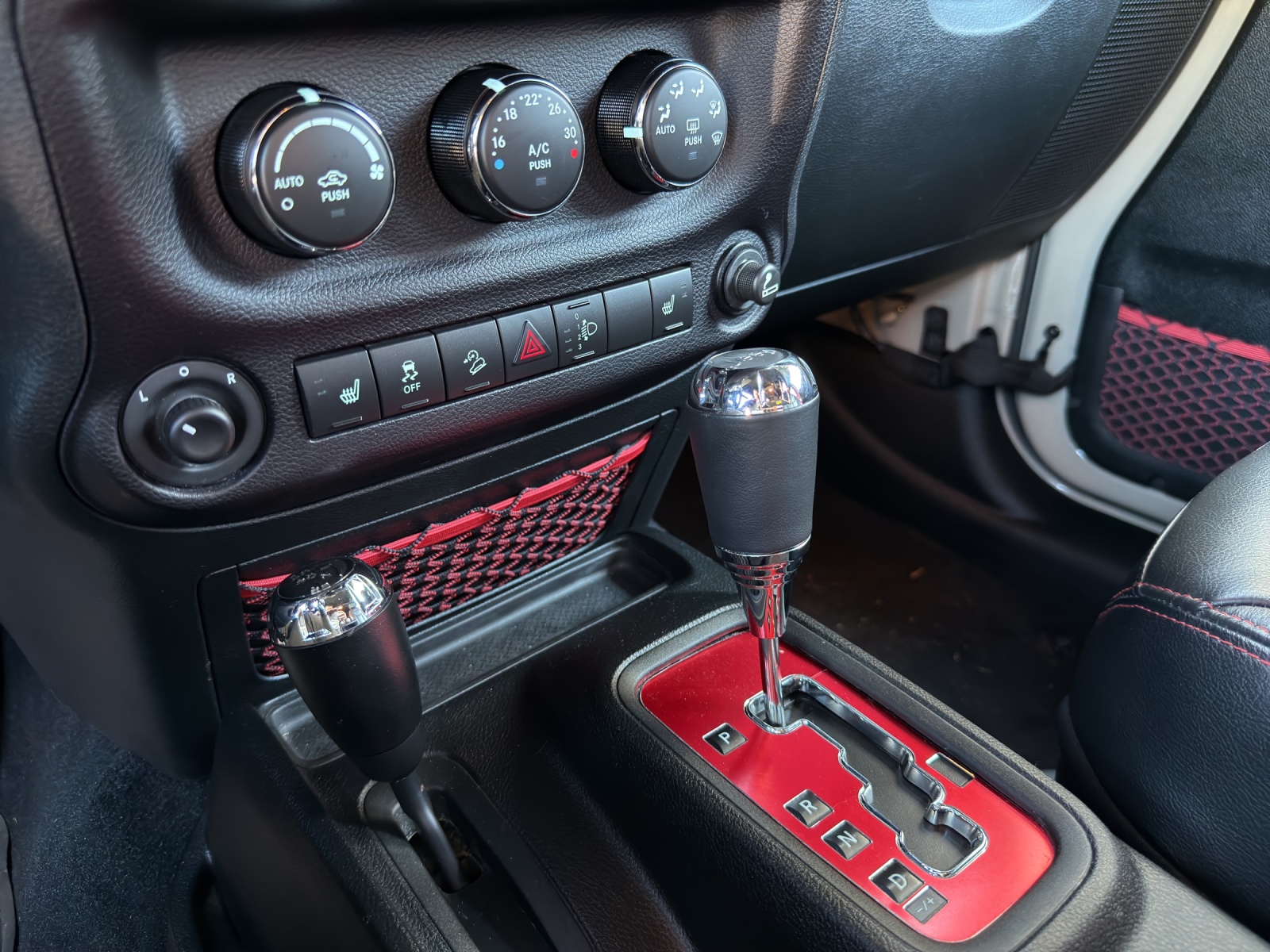 JEEP Wrangler 3.6 PUNISHER Edition Rubicon Automatic hardtop-image-9