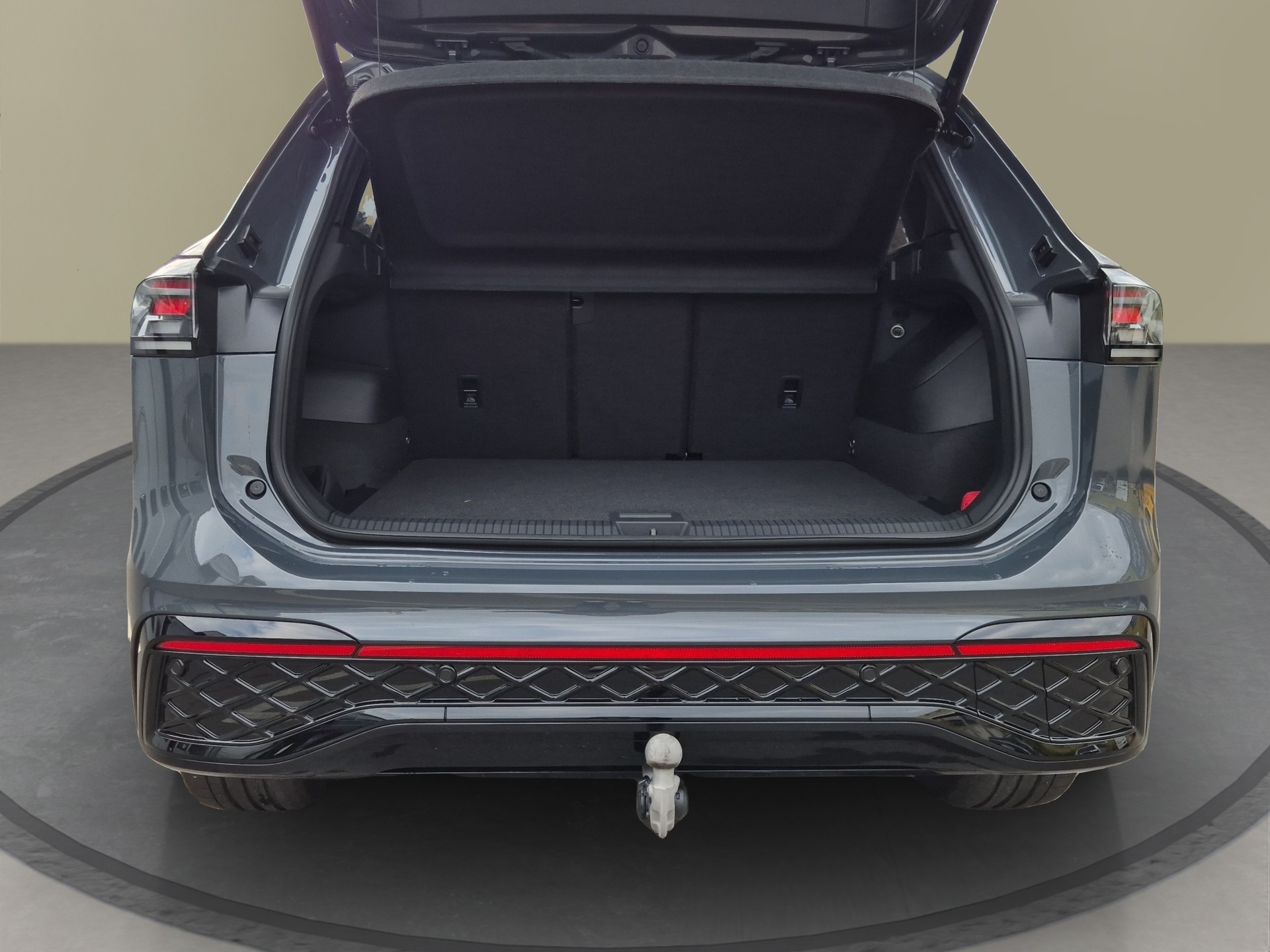 VW Tiguan 2.0 TSI DSG R-Line 4Motion-image-23