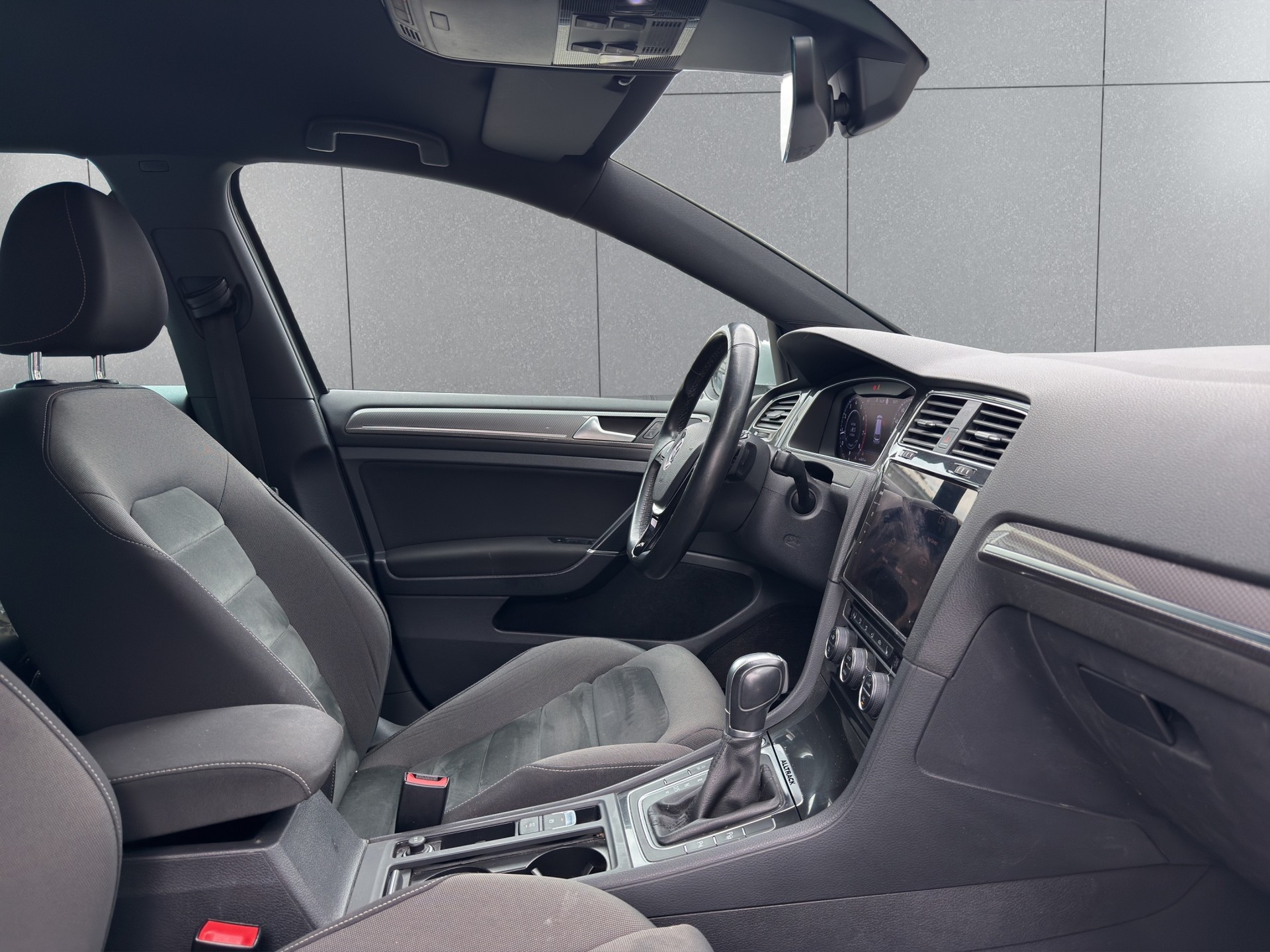 VW Golf 1.8 TSI Alltrack 4Motion DSG-image-9