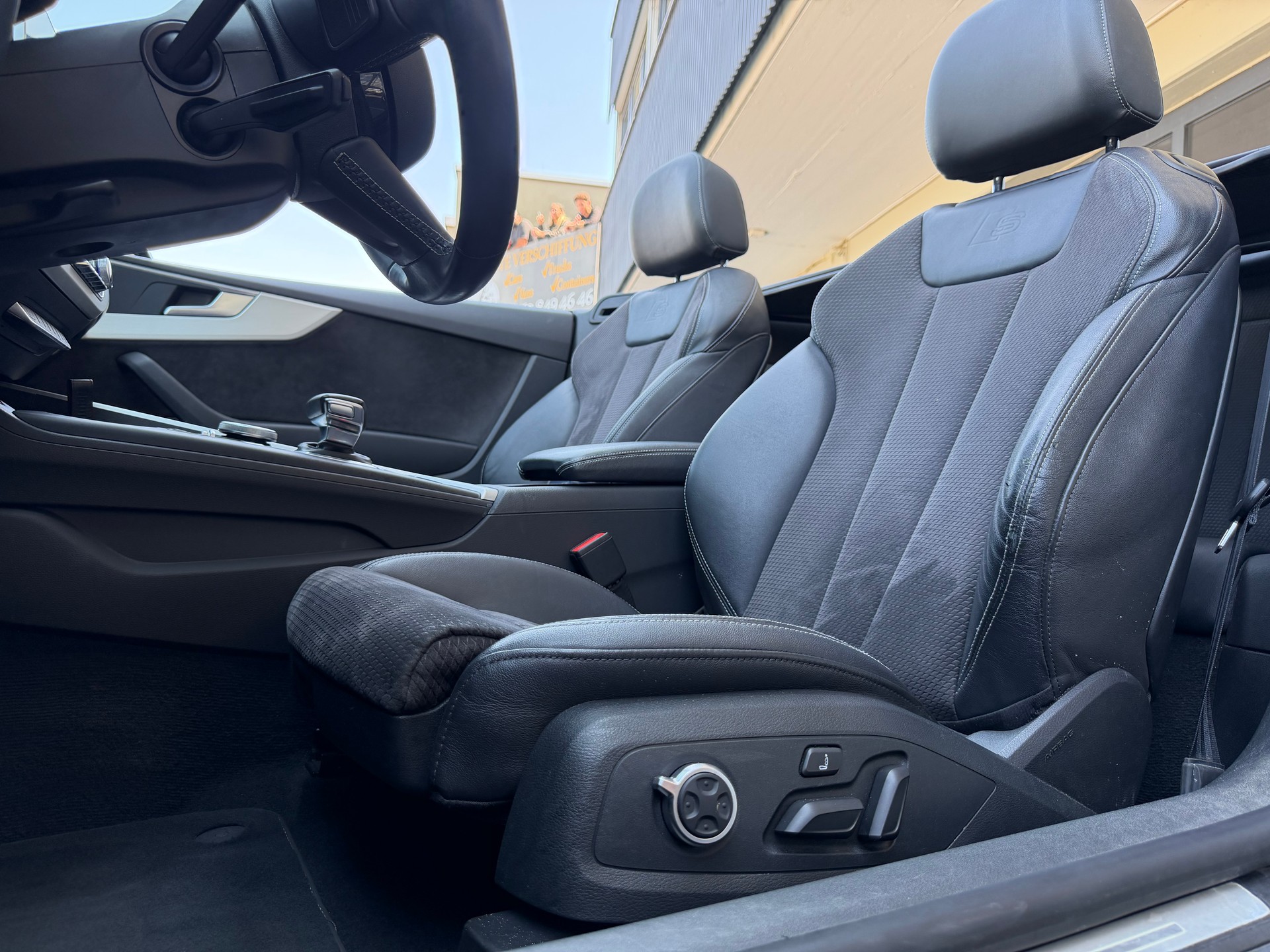 AUDI S5 Cabriolet 3.0 TFSI quattro tiptronic-image-7
