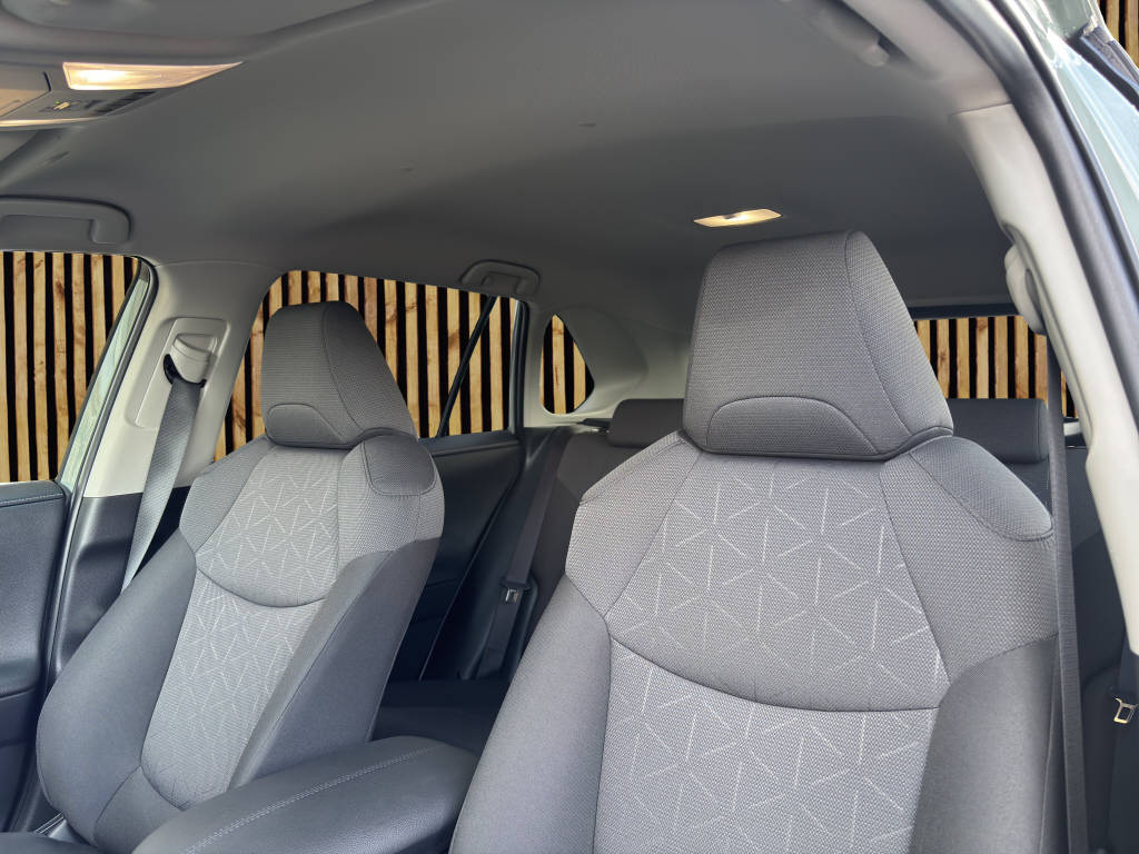 TOYOTA RAV-4 2.5 HEV Trend-image-13
