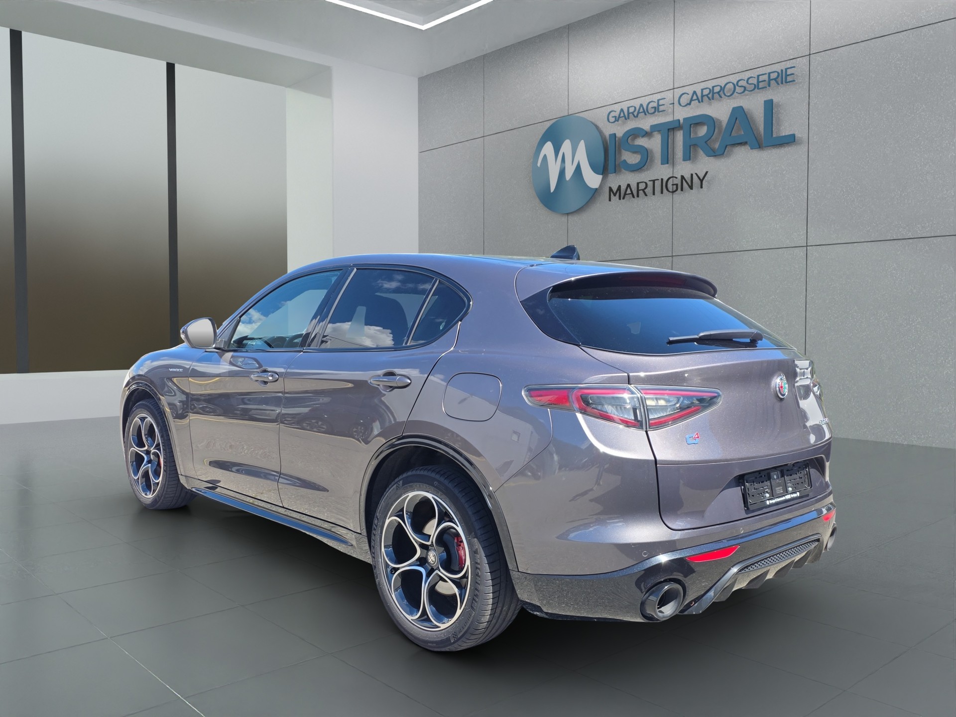ALFA ROMEO Stelvio 2.0 Q4 280 Veloce-image-2