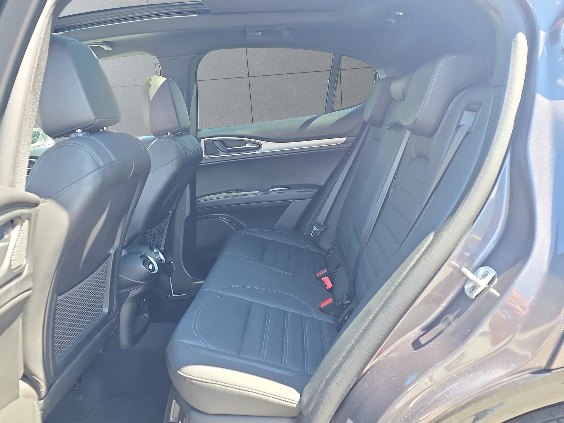 ALFA ROMEO Stelvio 2.0 Q4 280 Veloce-image-15