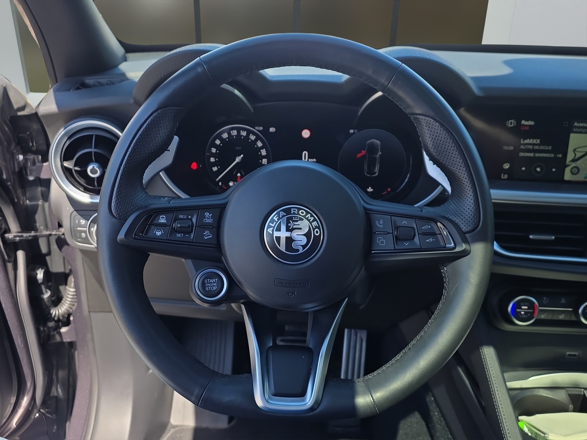 ALFA ROMEO Stelvio 2.0 Q4 280 Veloce-image-9