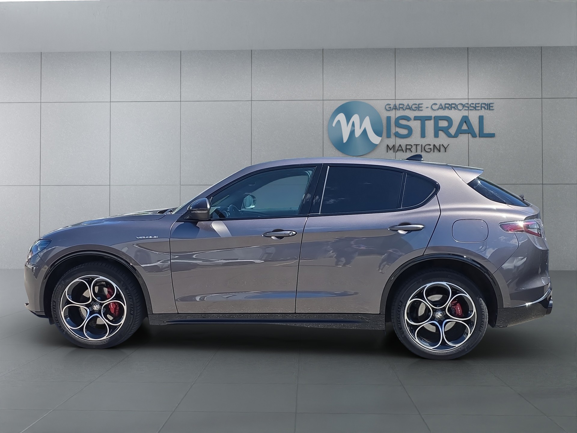 ALFA ROMEO Stelvio 2.0 Q4 280 Veloce-image-1