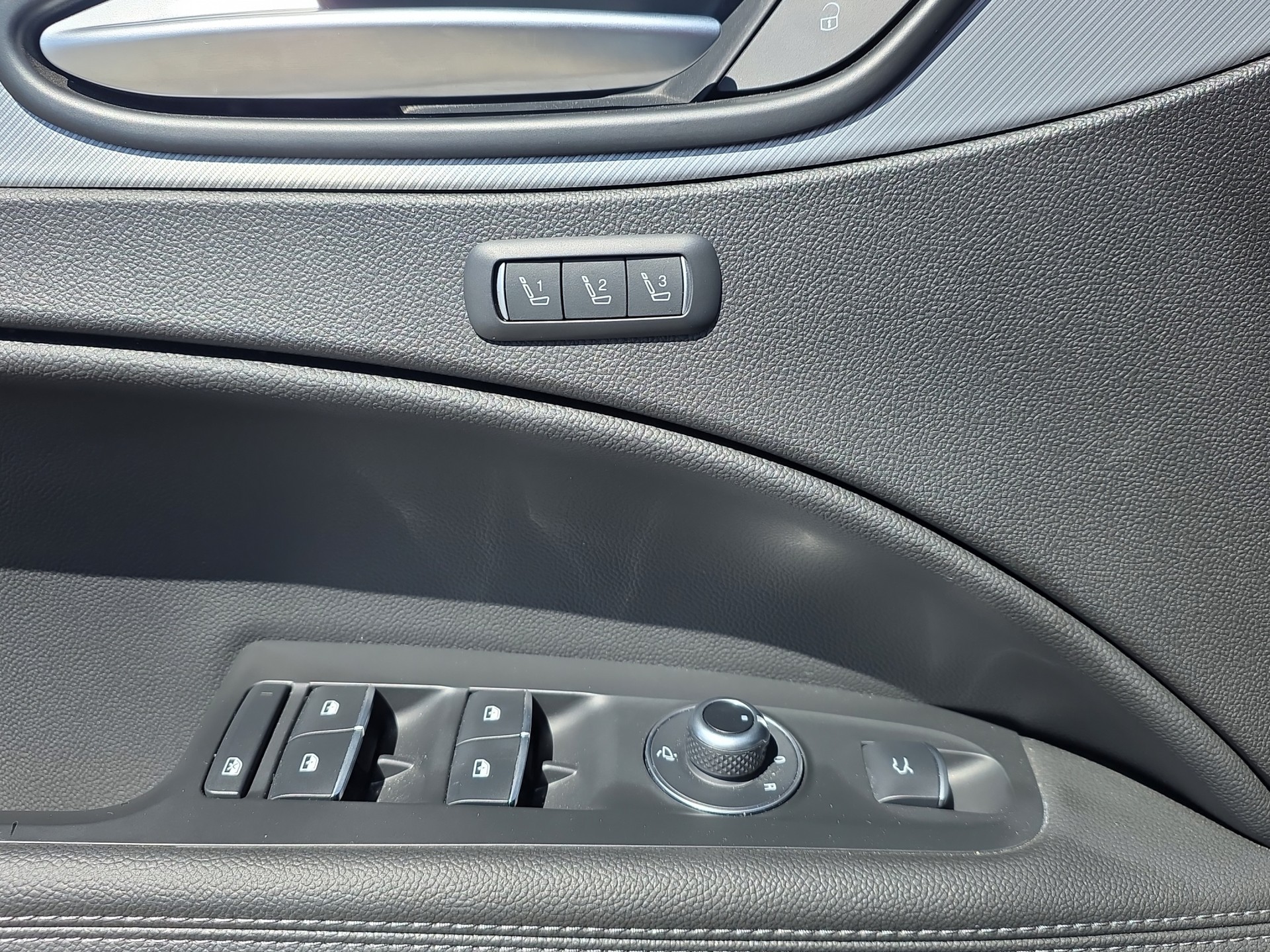 ALFA ROMEO Stelvio 2.0 Q4 280 Veloce-image-14