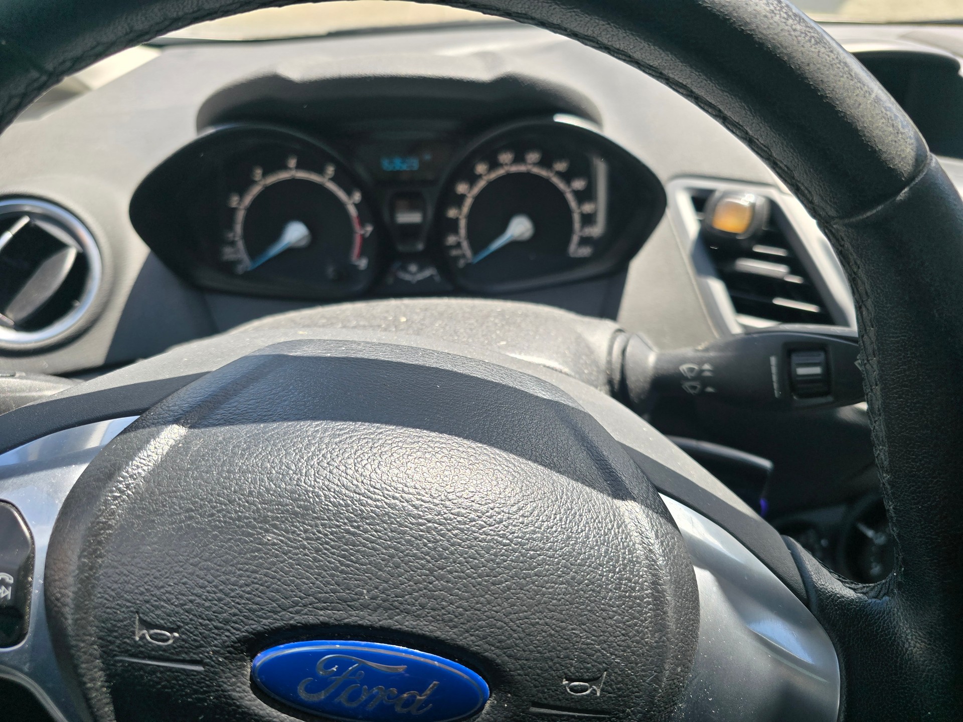 FORD Fiesta 1.0 SCTi Titanium-image-11