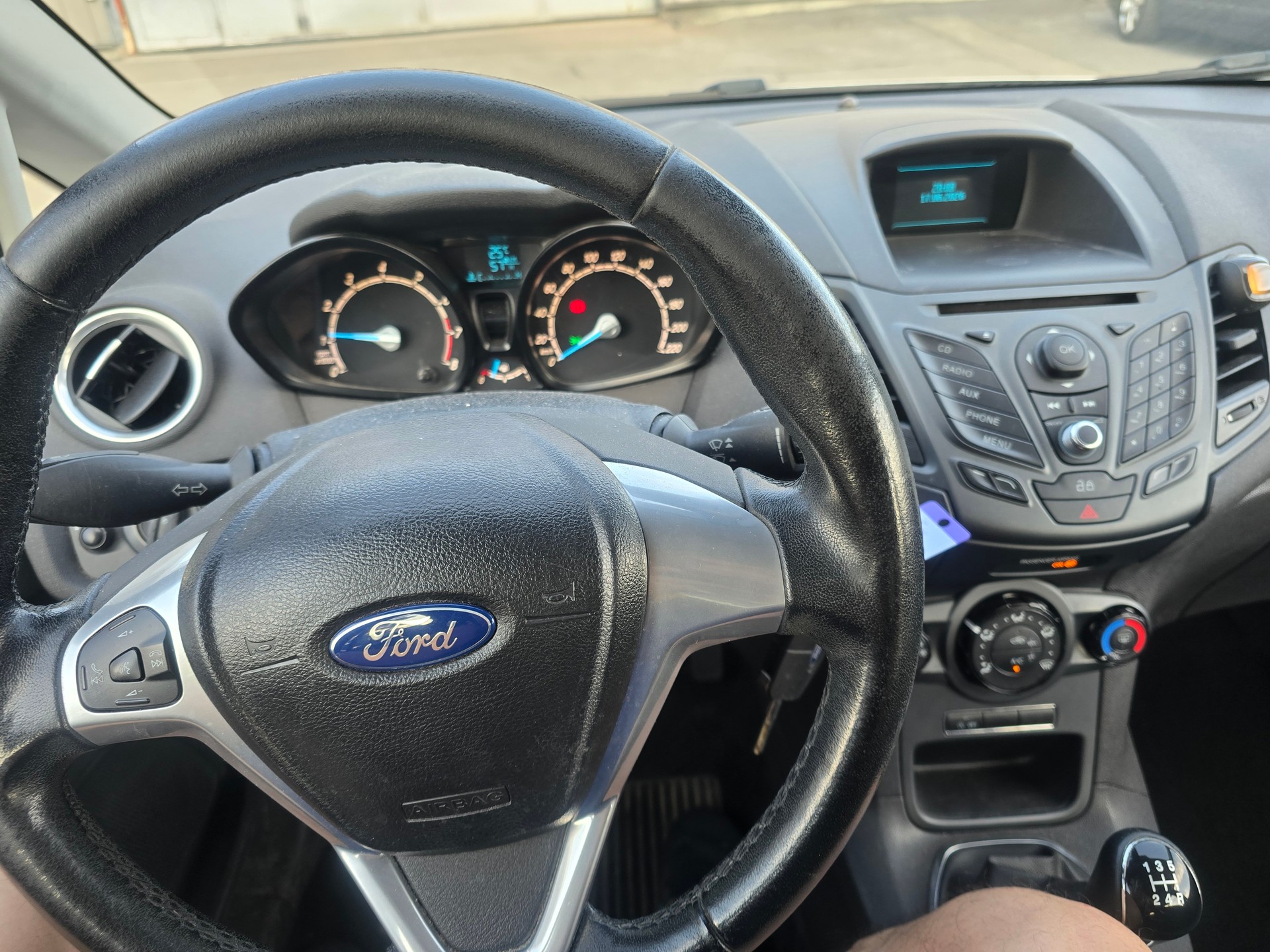 FORD Fiesta 1.0 SCTi Titanium-image-8