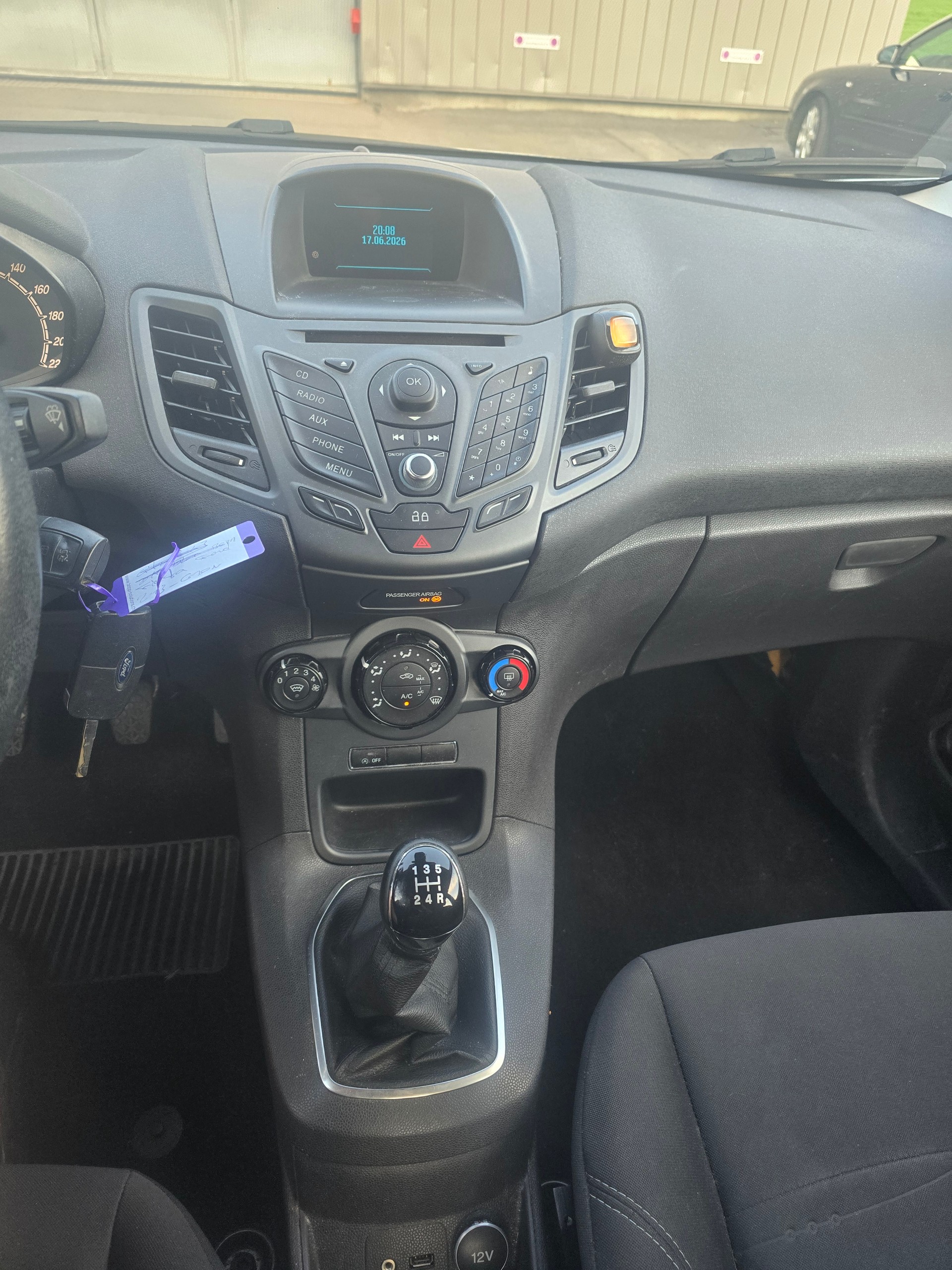 FORD Fiesta 1.0 SCTi Titanium-image-9