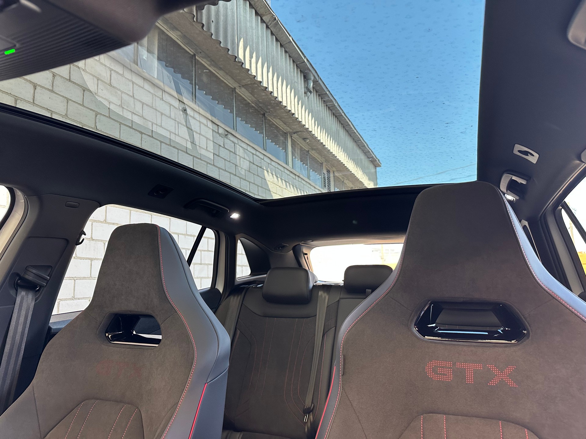 VW ID.4 GTX 77 kWh 299PS 4motion Automat Vollausstattung **2Jahre Vollgarantie**-image-13