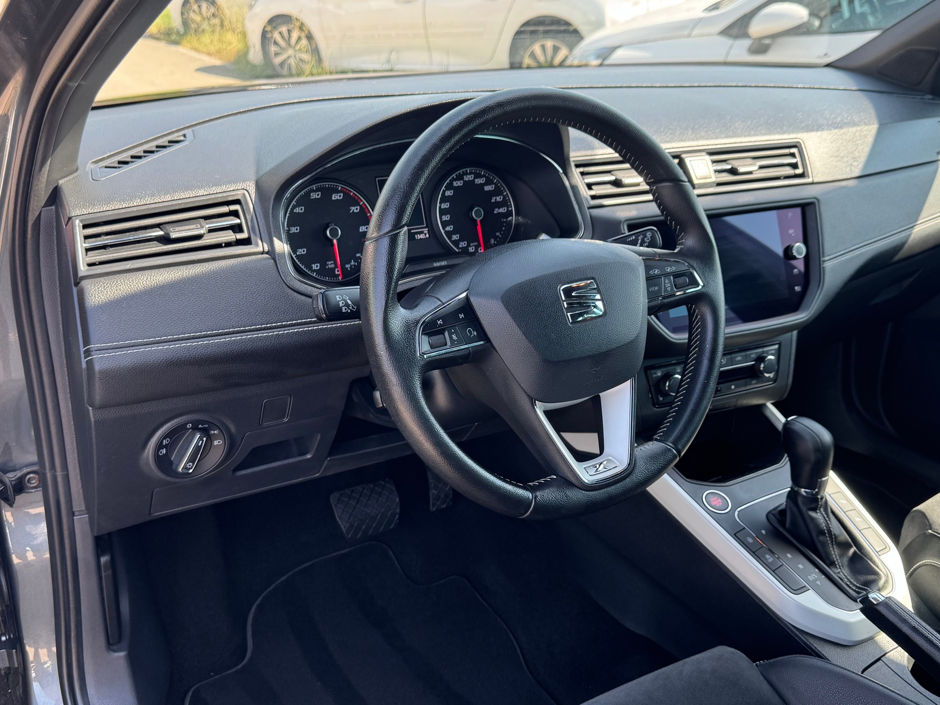 SEAT Arona 1.0 TSI Eco Xcellence DSG-image-6