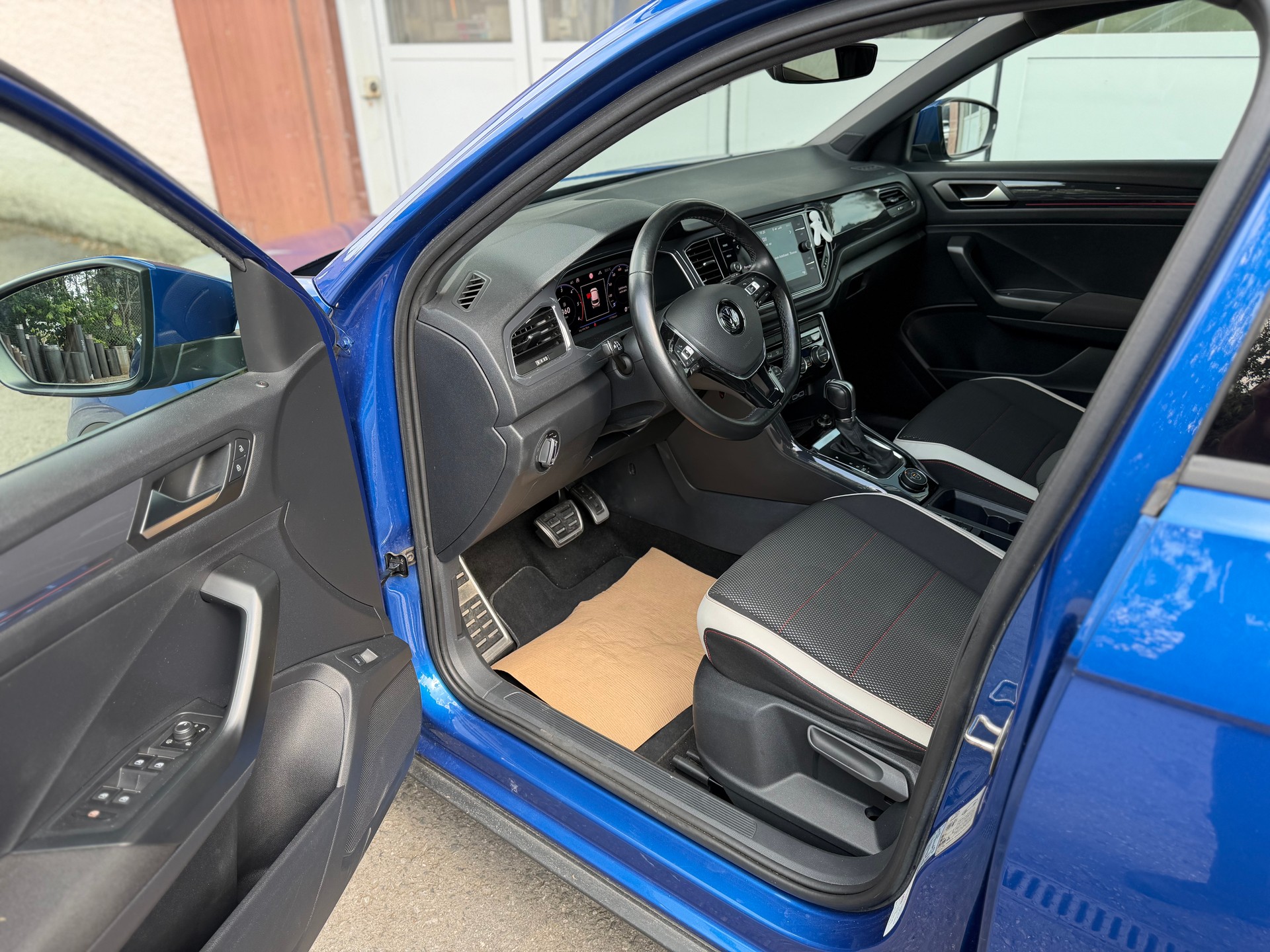 VW 2.0 TDI SCR Sport DSG 4motion-image-8