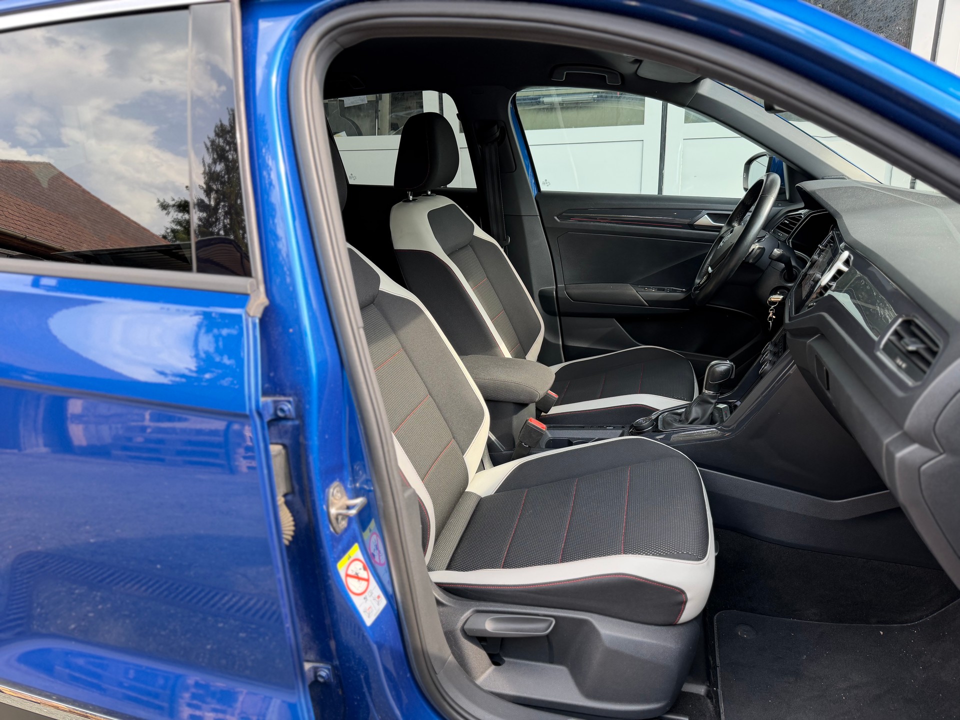VW 2.0 TDI SCR Sport DSG 4motion-image-14