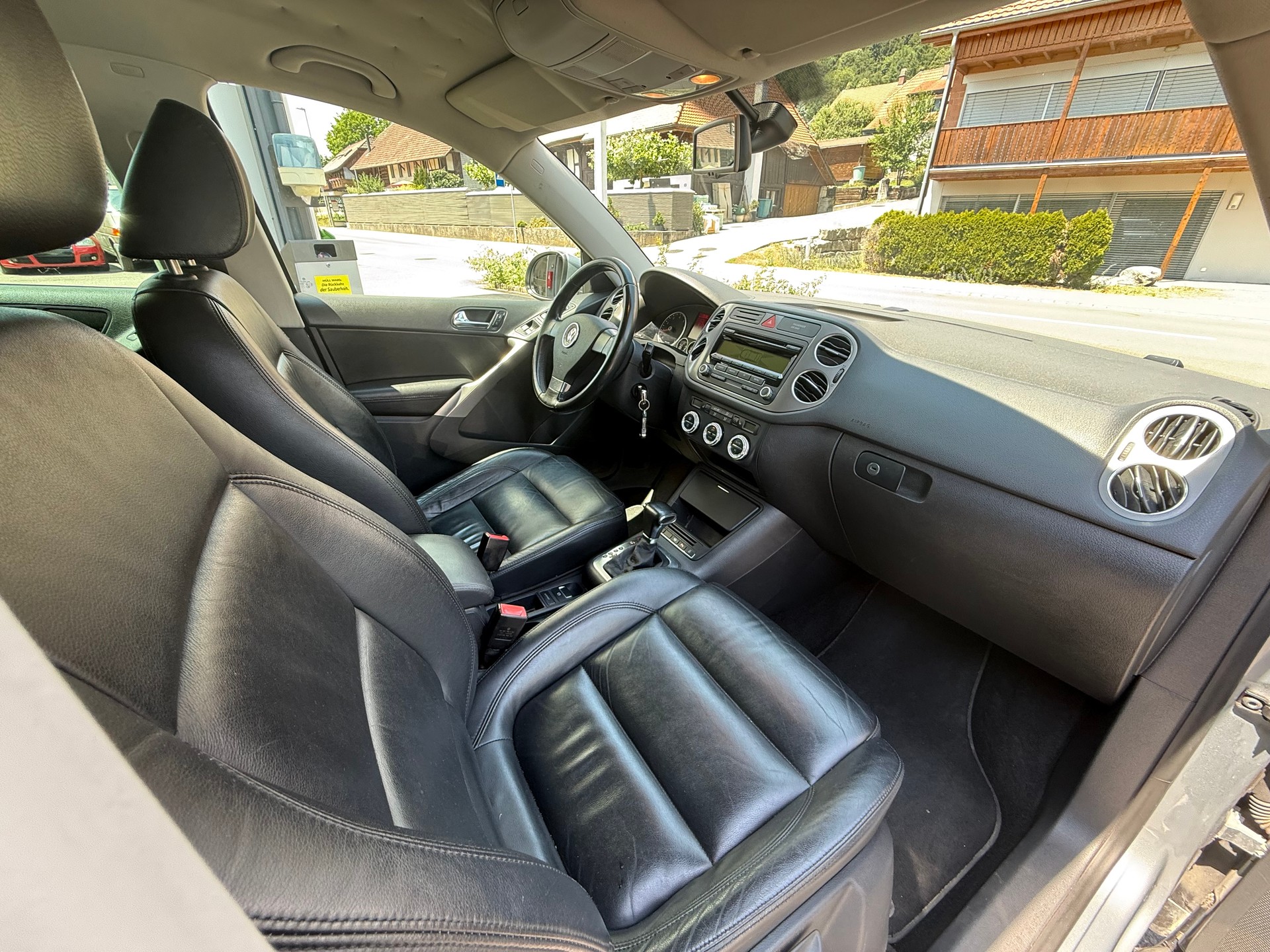 VW Tiguan 2.0 TSI Sport&Style Tiptronic-image-11