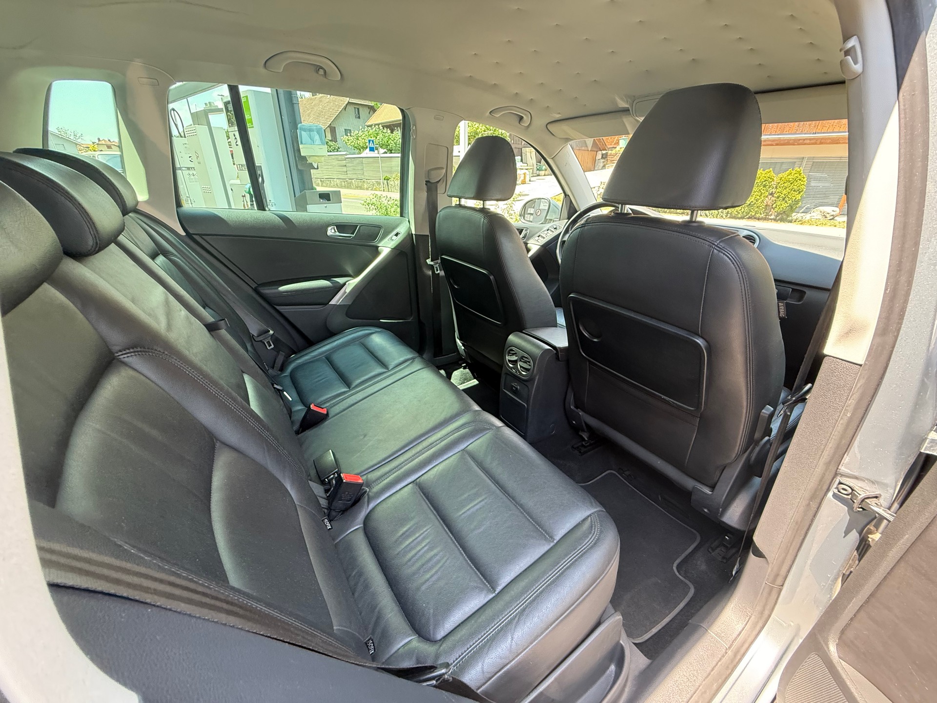 VW Tiguan 2.0 TSI Sport&Style Tiptronic-image-9