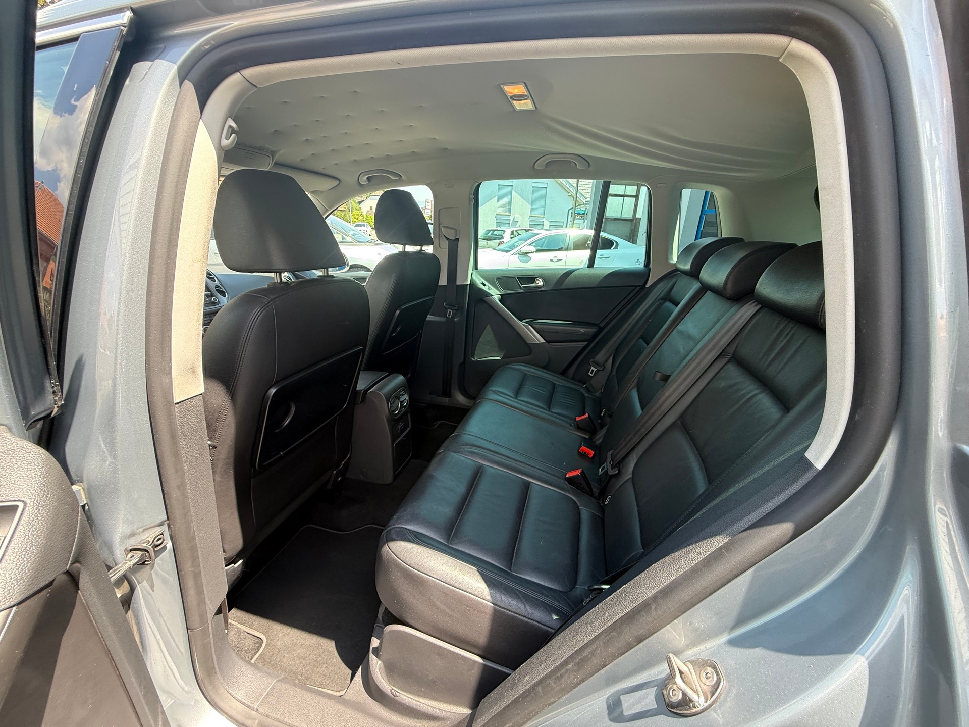 VW Tiguan 2.0 TSI Sport&Style Tiptronic-image-12