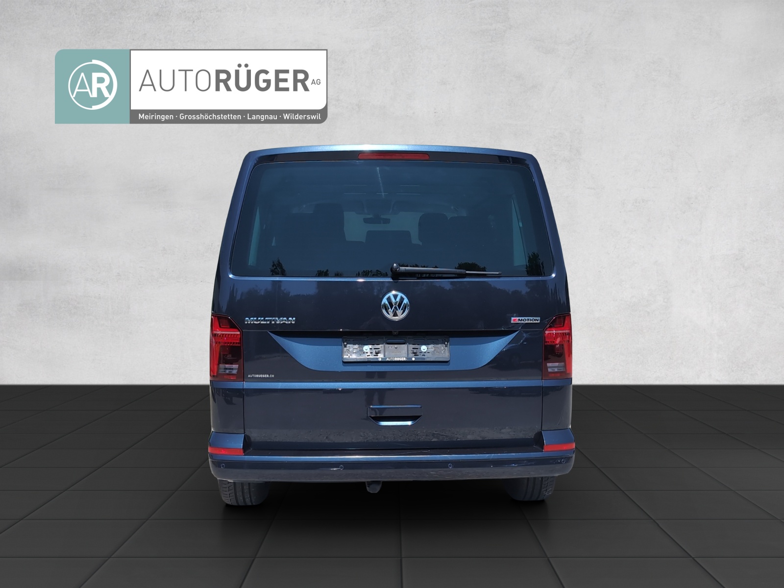 VW Multivan 6.1 Family 4x4-image-4
