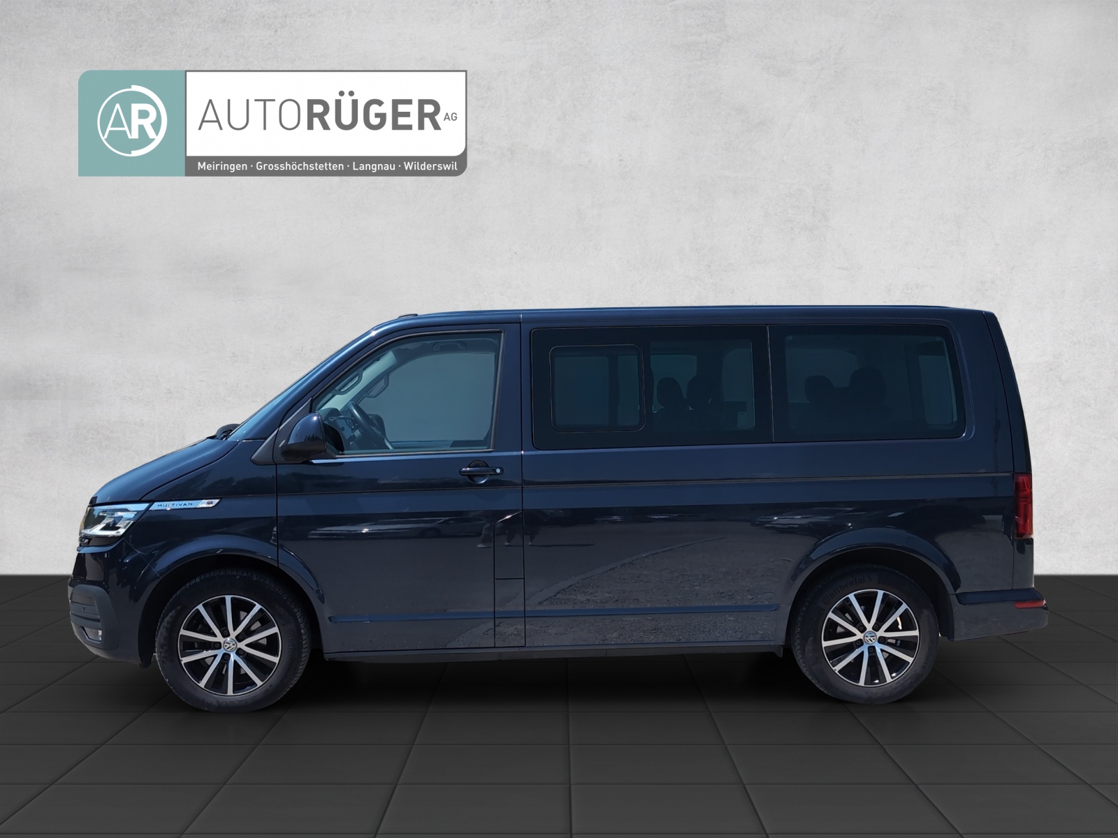 VW Multivan 6.1 Family 4x4-image-2