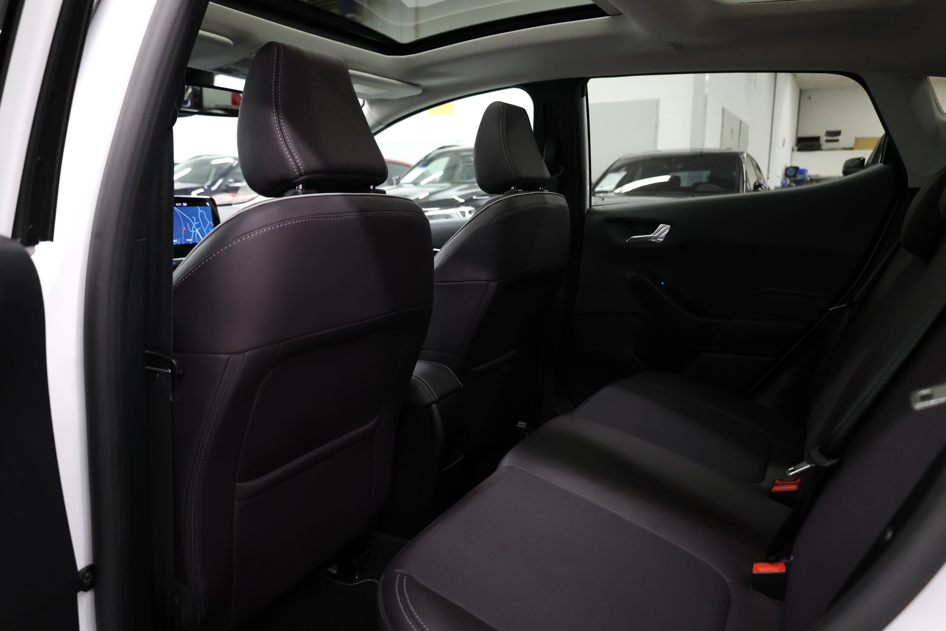 FORD Fiesta 1.0 EcoB Vignale-image-18