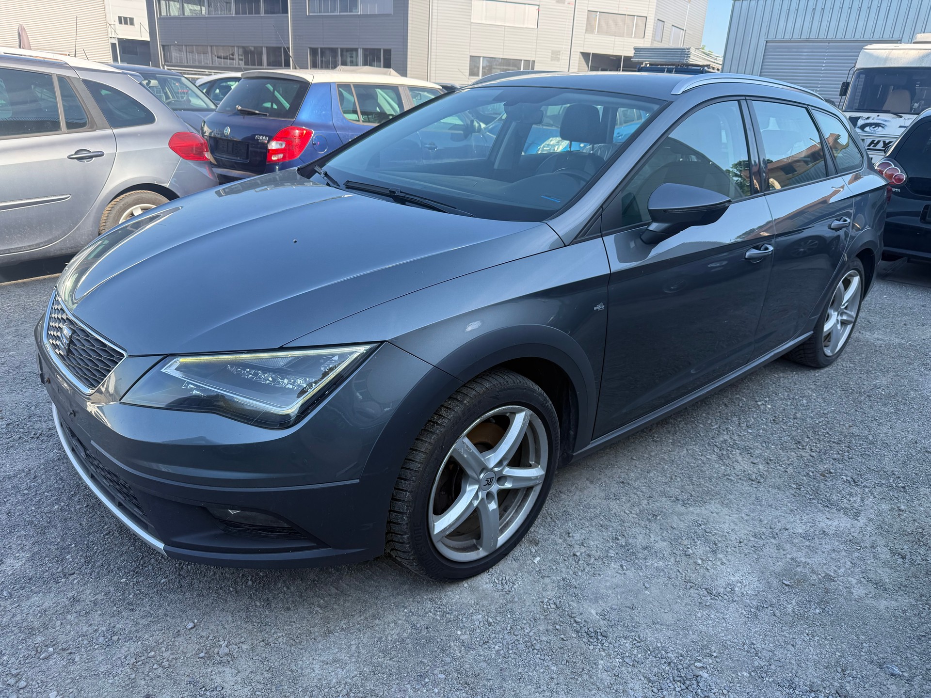 SEAT Leon ST 2.0 TDI X-Perience 4Drive DSG-image-0