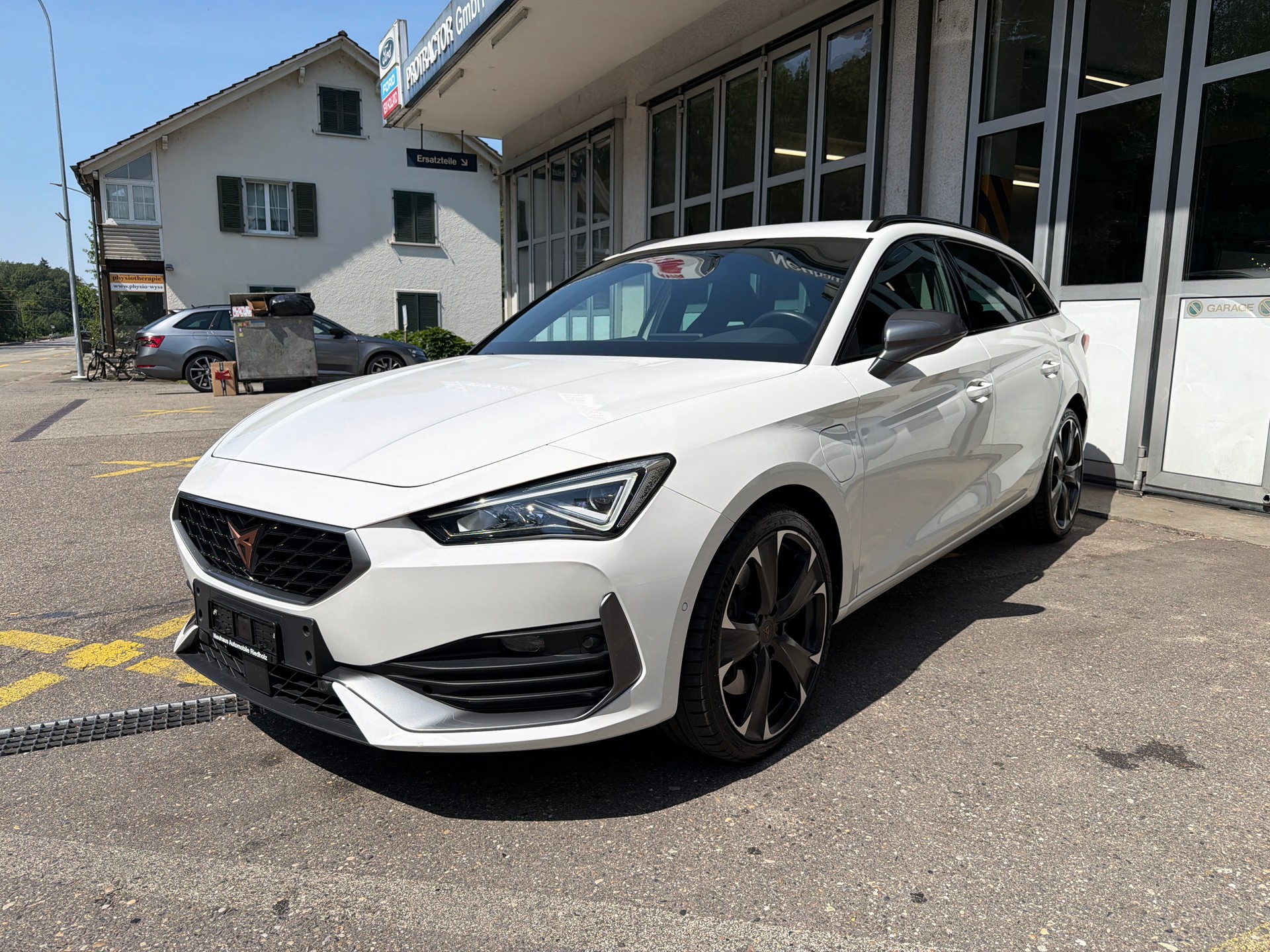 CUPRA LEON ST 1.4 e-HYBRID pHEV DSG-image-1