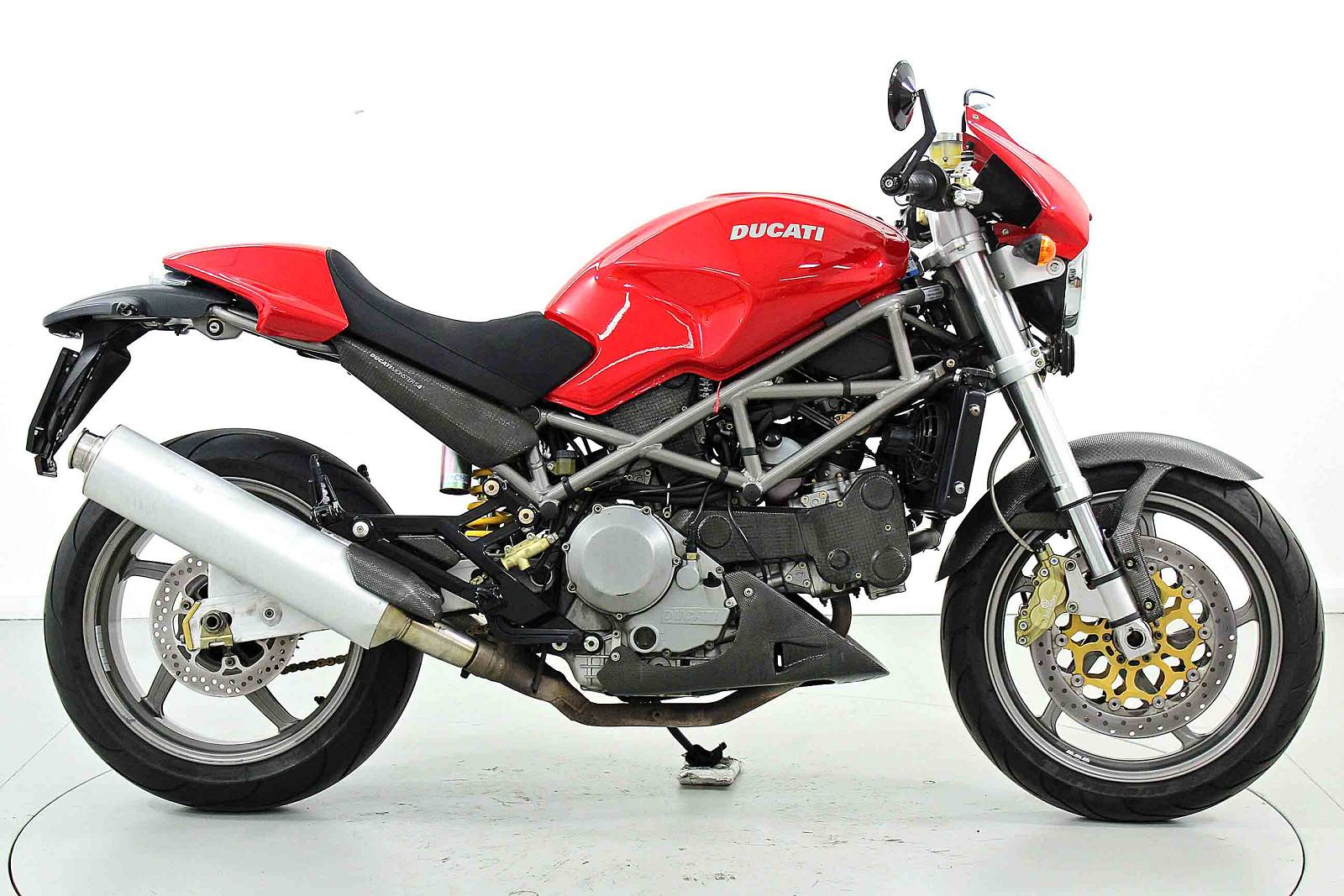 DUCATI HyperMonster-showroom-element-3